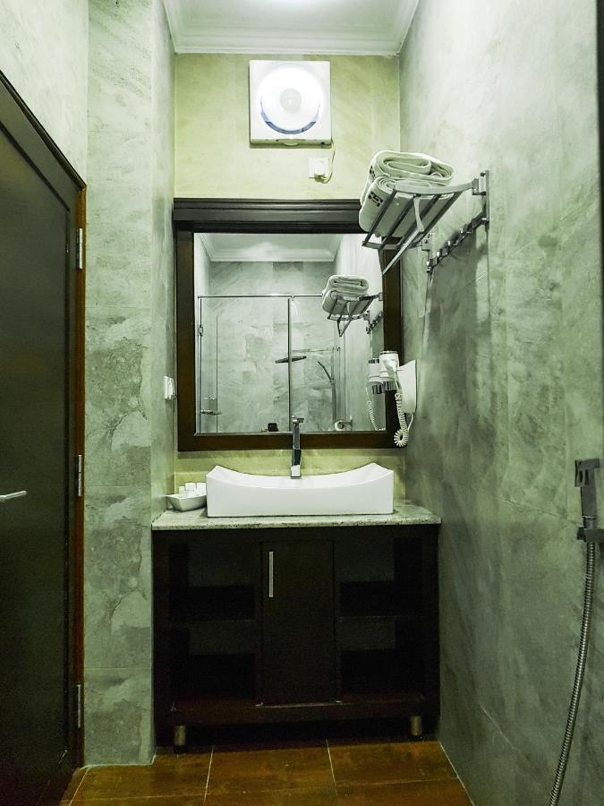 Semi Deluxe Room City or Street View