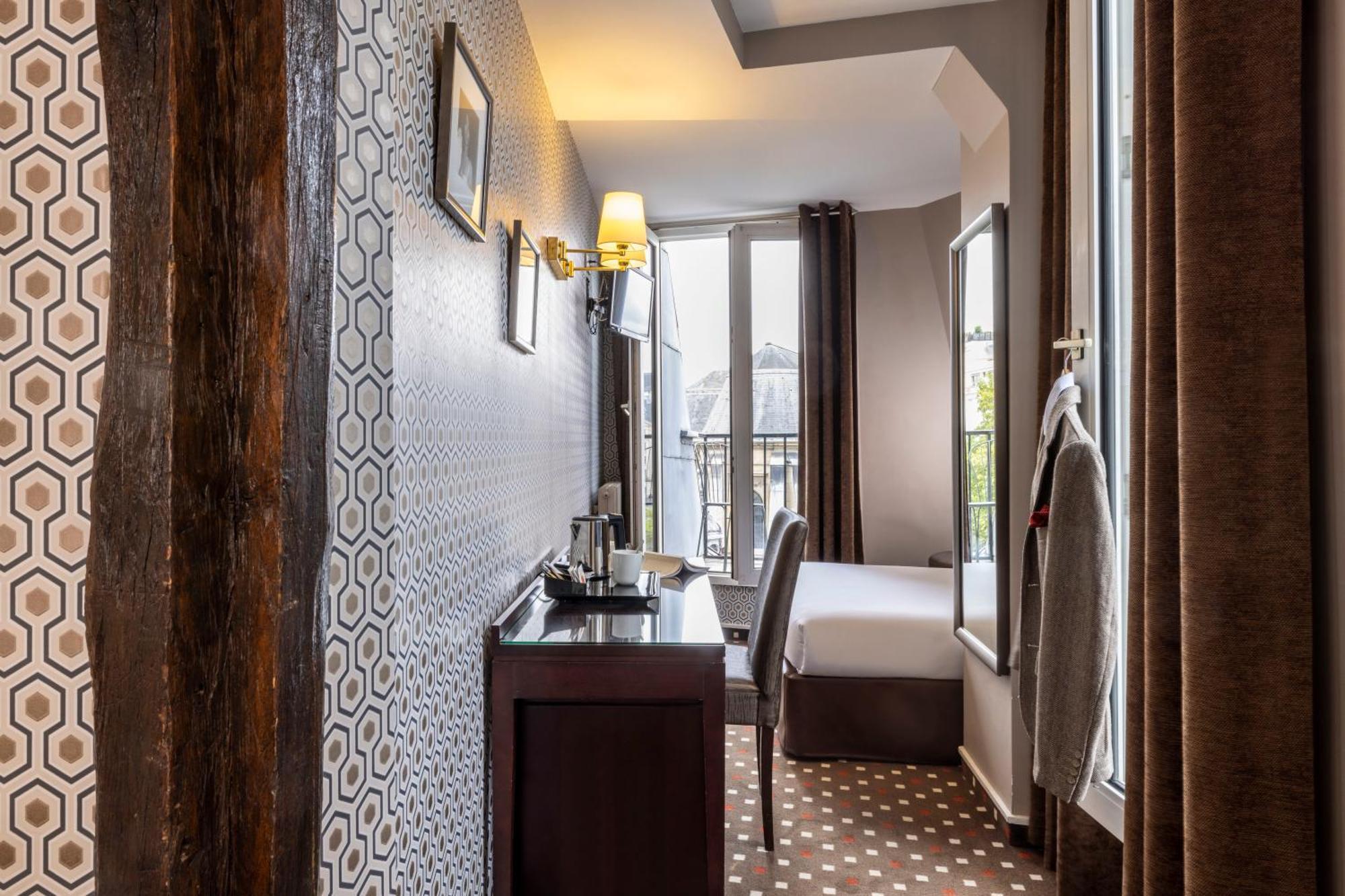 Single Room Balcony,1432624450:JPEG