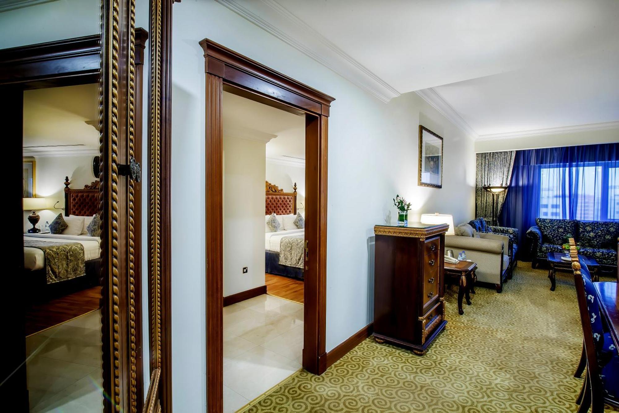 Premium One-Bedroom Suite F&B,1435803424:JPEG