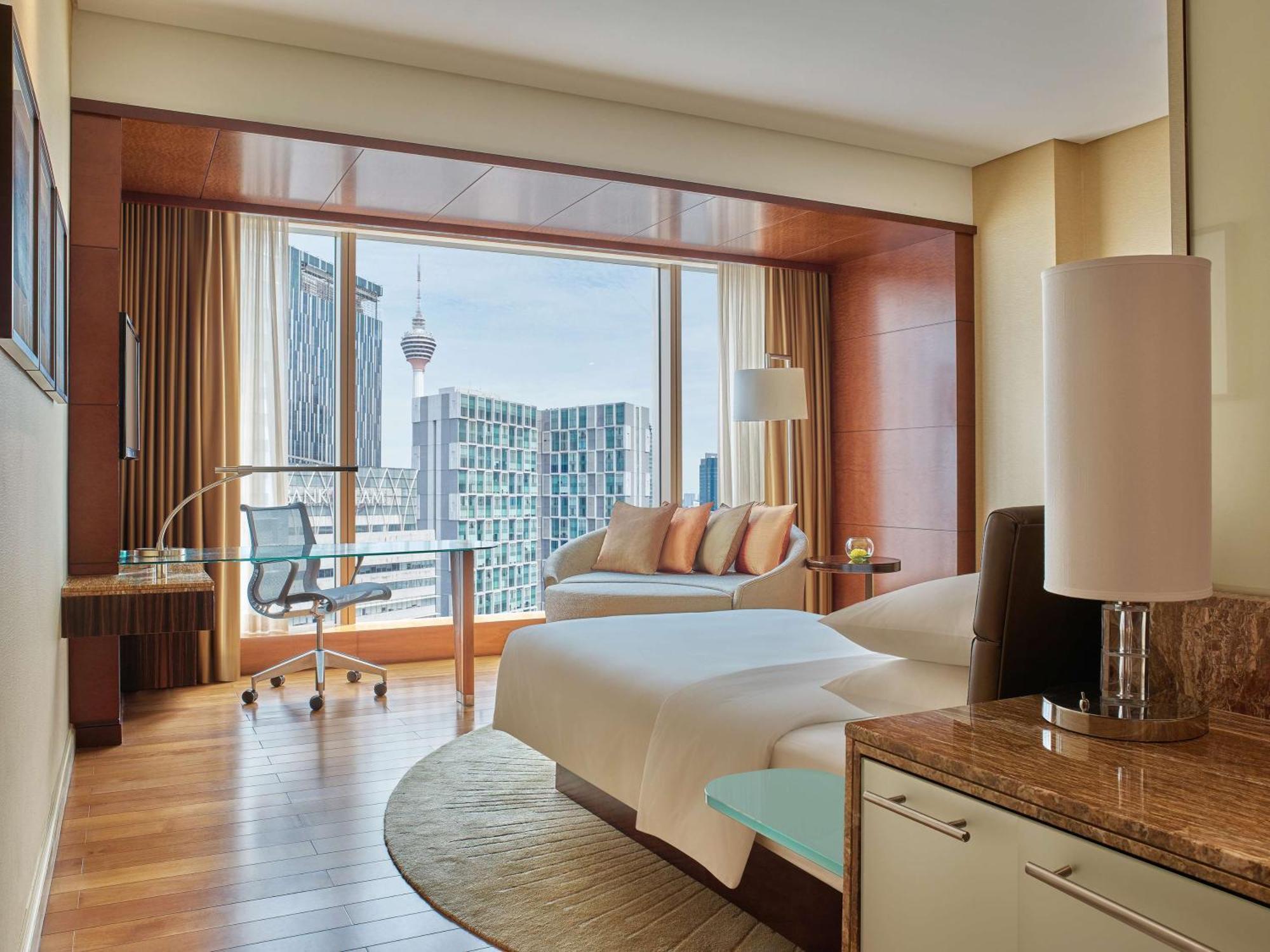 King Room - Club Access,1765327124:JPEG