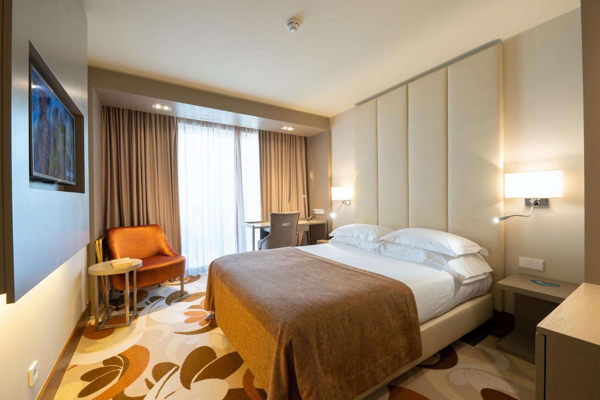 Superior Room,1589187331:JPEG