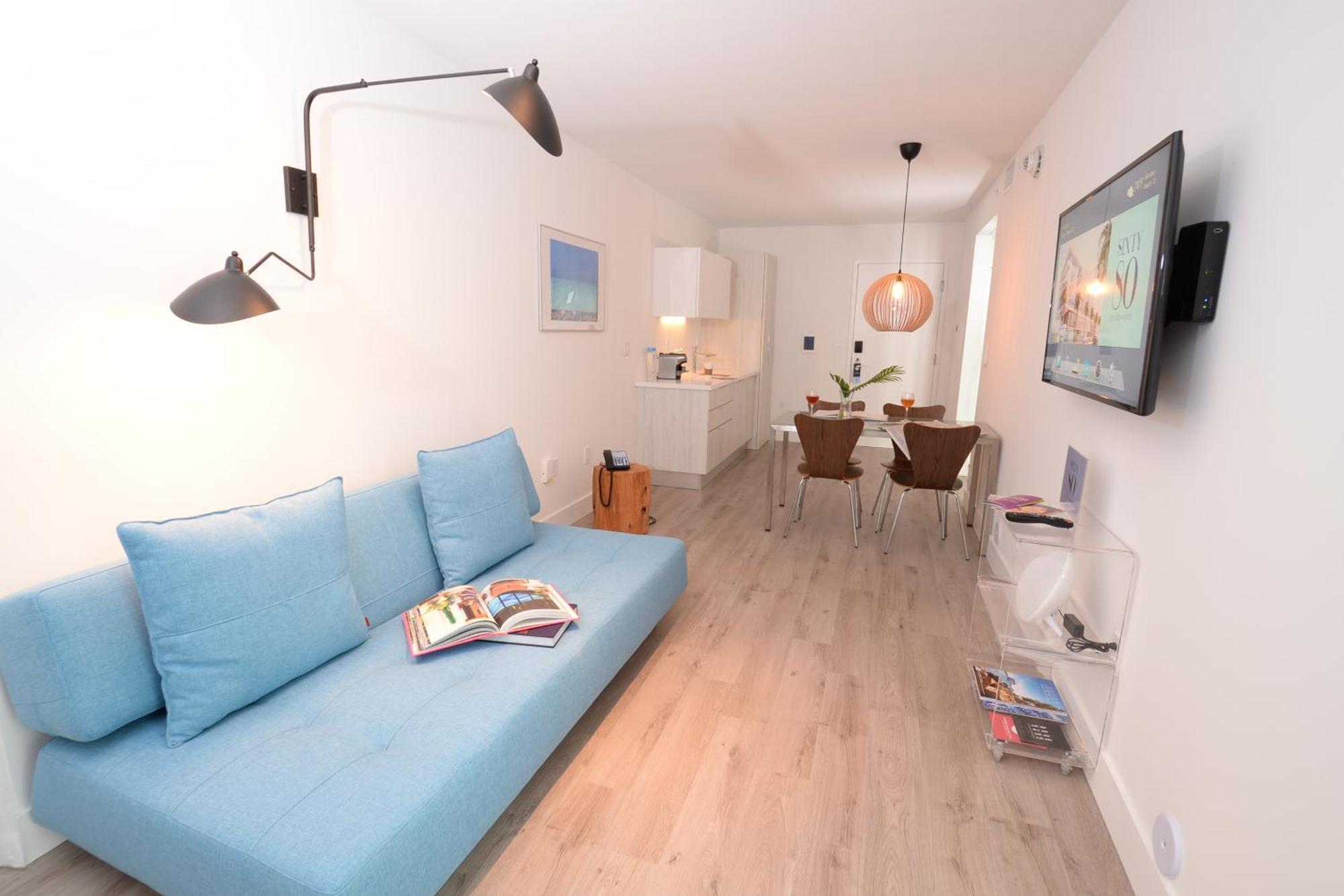 Urban One Bedroom Kitchenette Standing Balcony