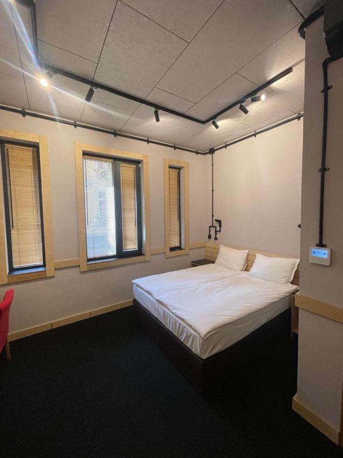 Double Room Queen Size Bed