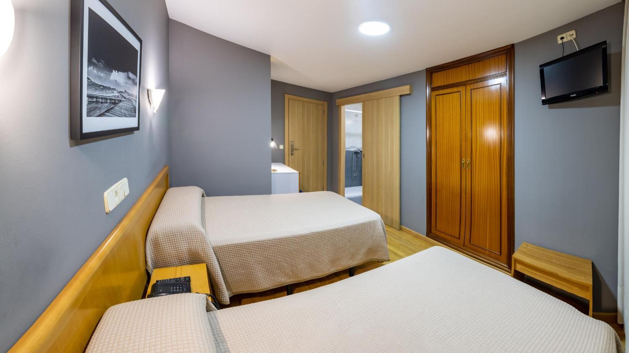 Classic Twin Room