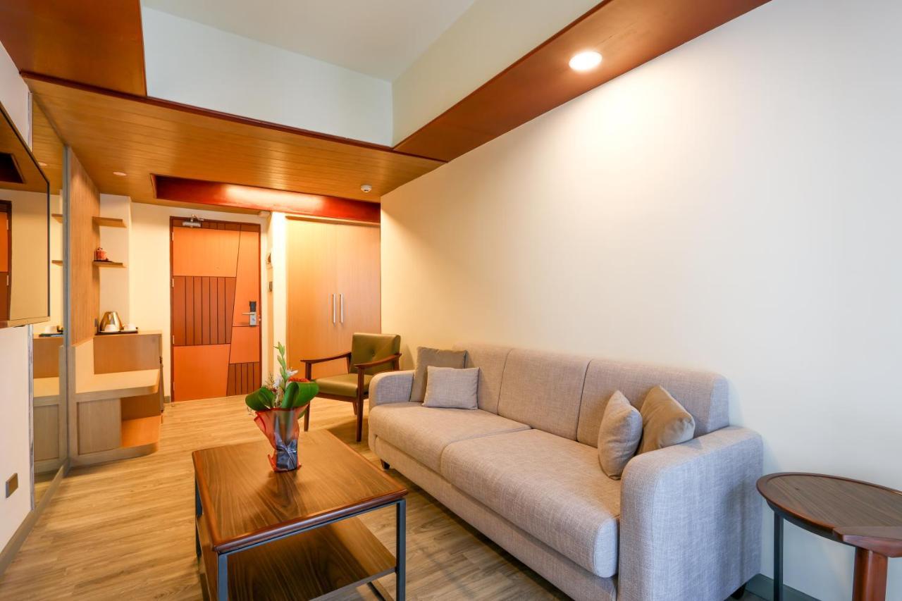 One-Bedroom Suite