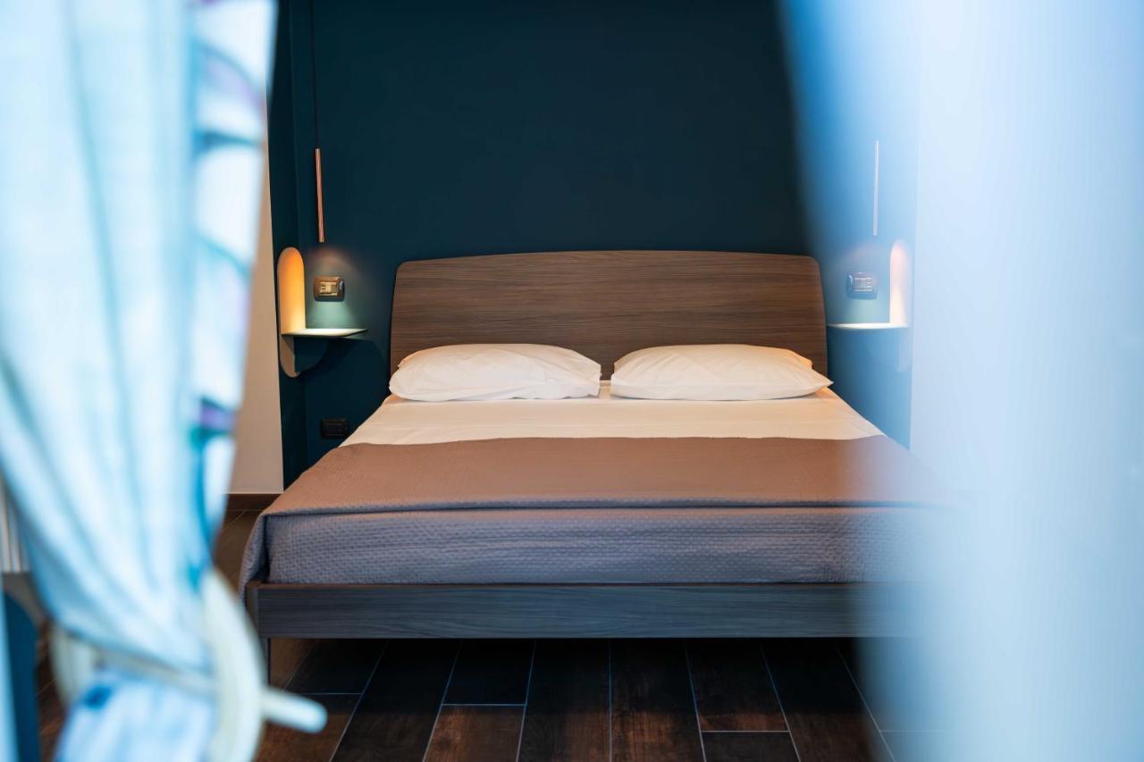 Double Room,1488280165:JPEG