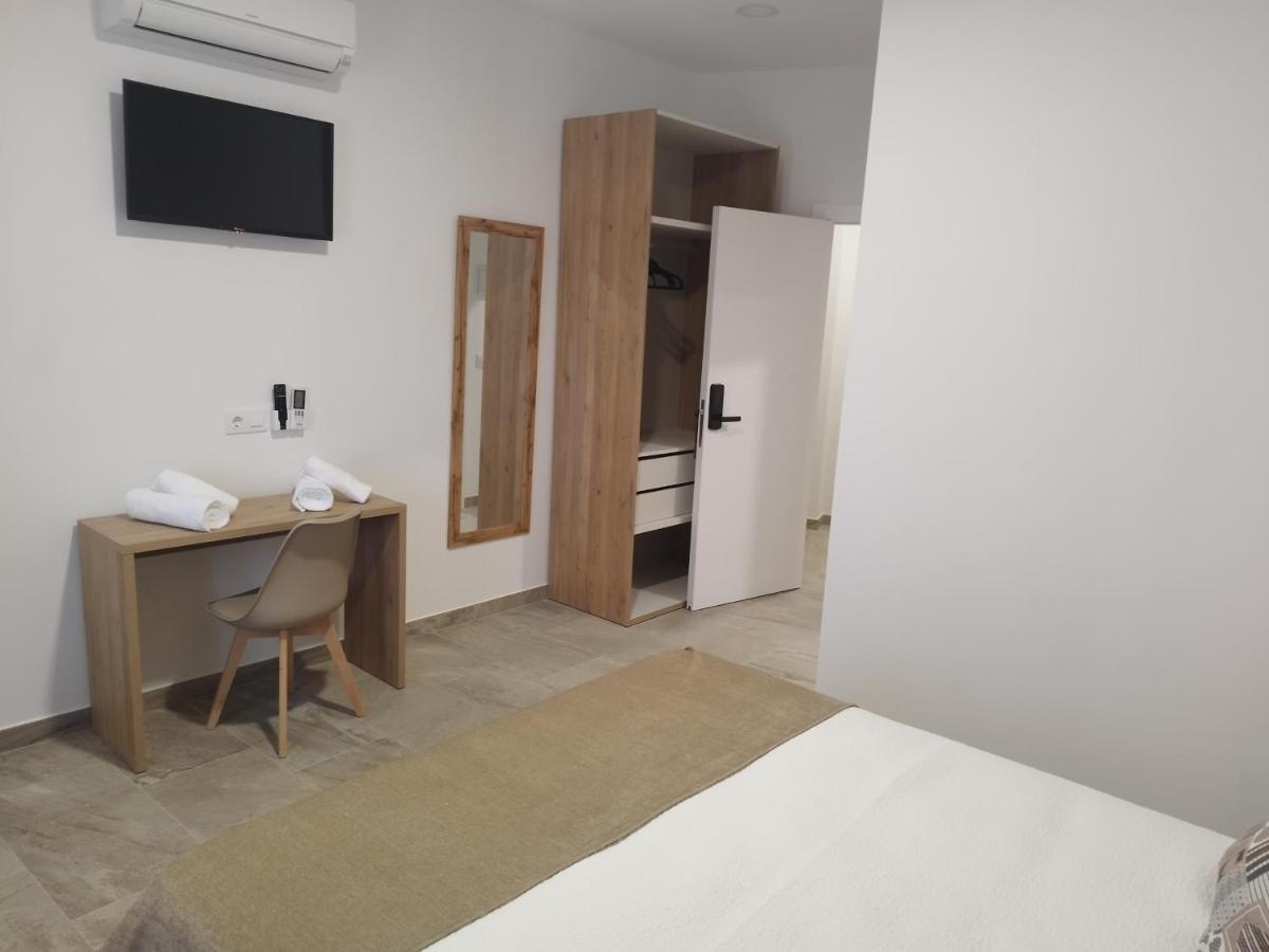 Double Room,1494633109:JPEG