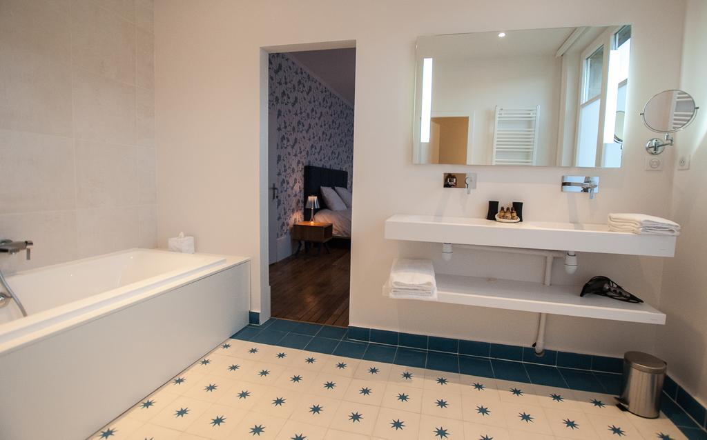 Double or Twin Room with Private Bathroom