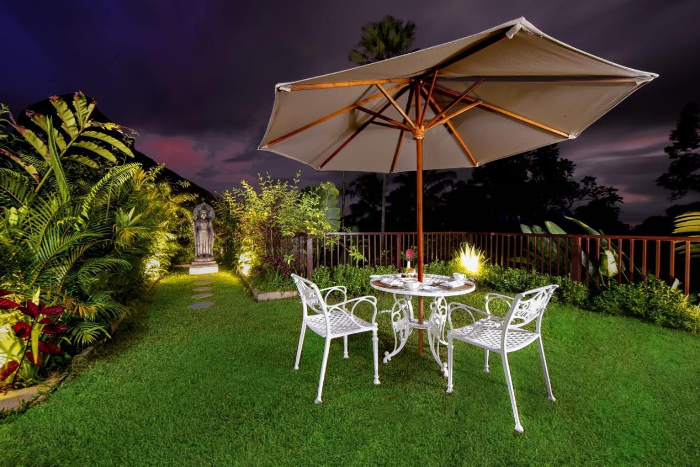 Presidential Royal Suite with Free Daily Sunset Yoga and Afternoon Tea