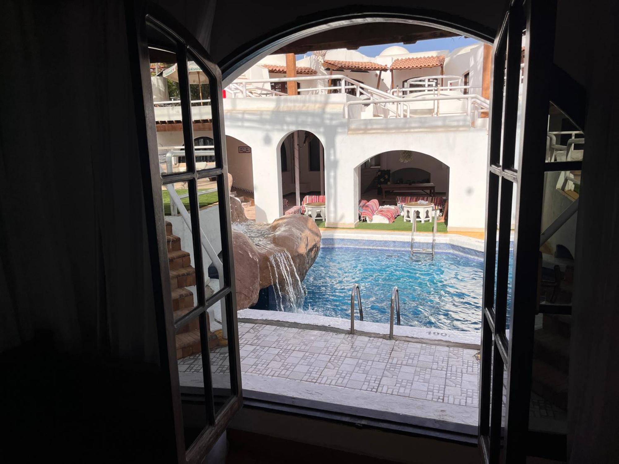 Junior Suite with Pool View