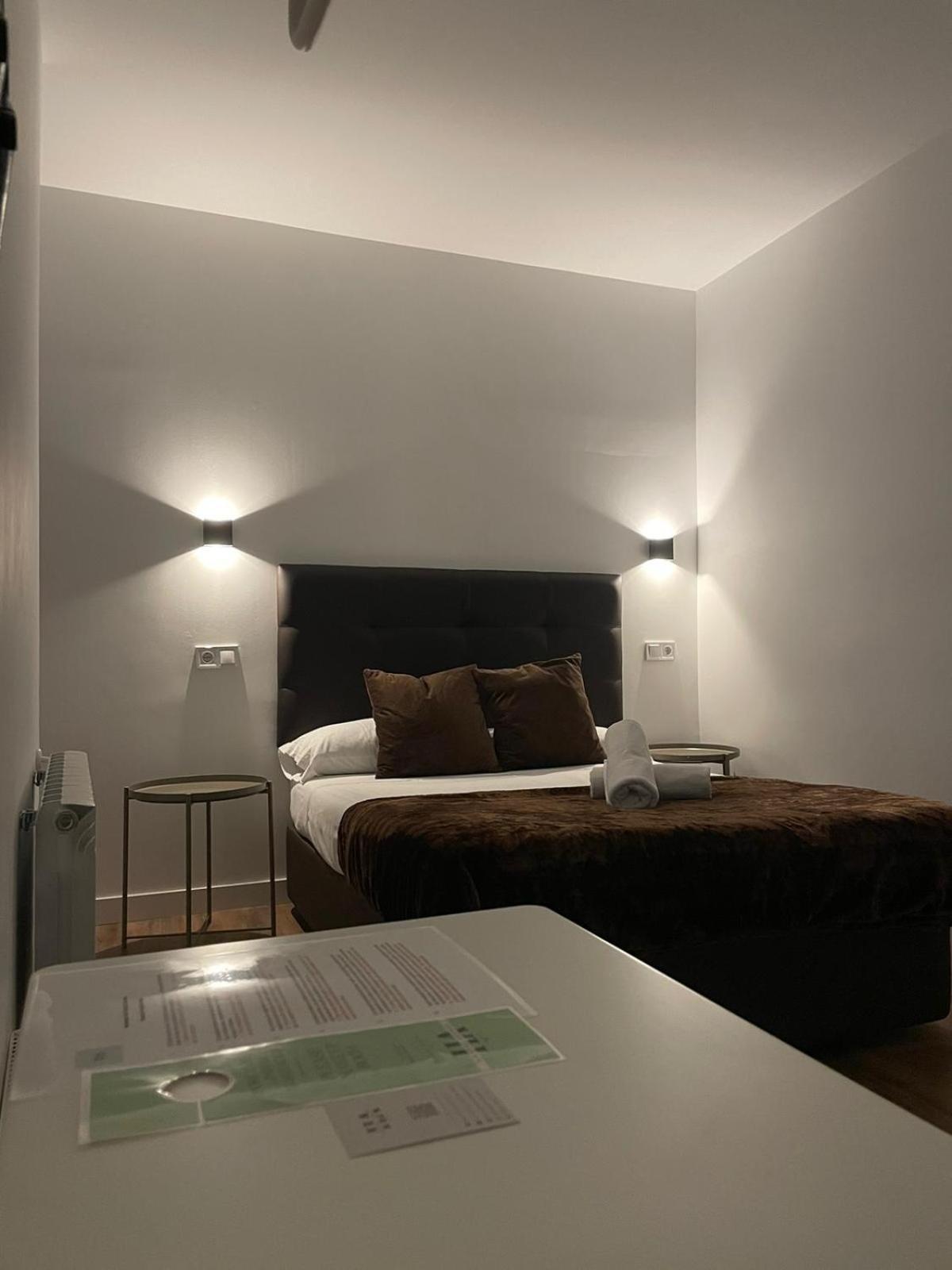 Double Room Private Bathroom