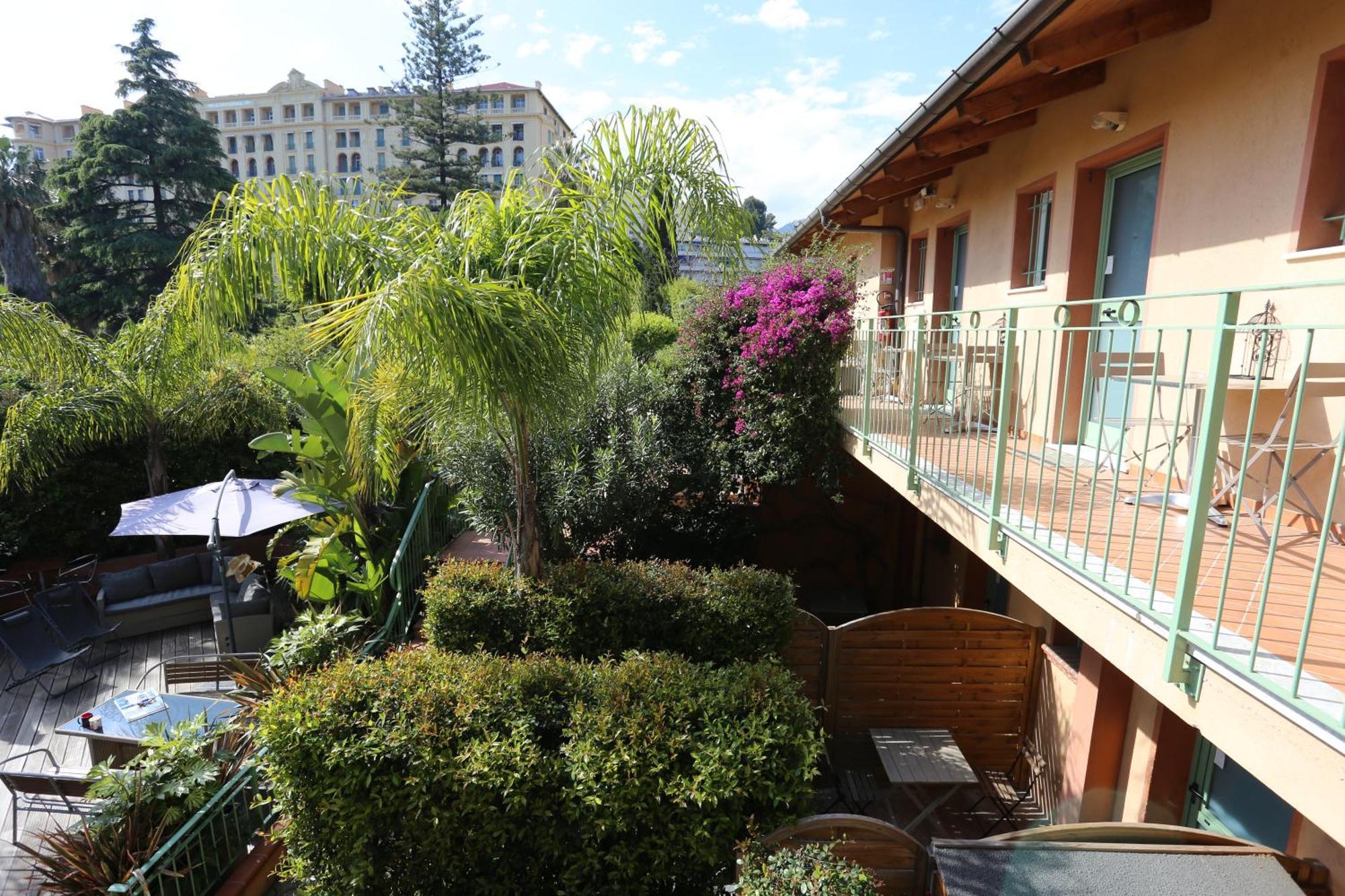 Standard Double or Twin Room Garden Side