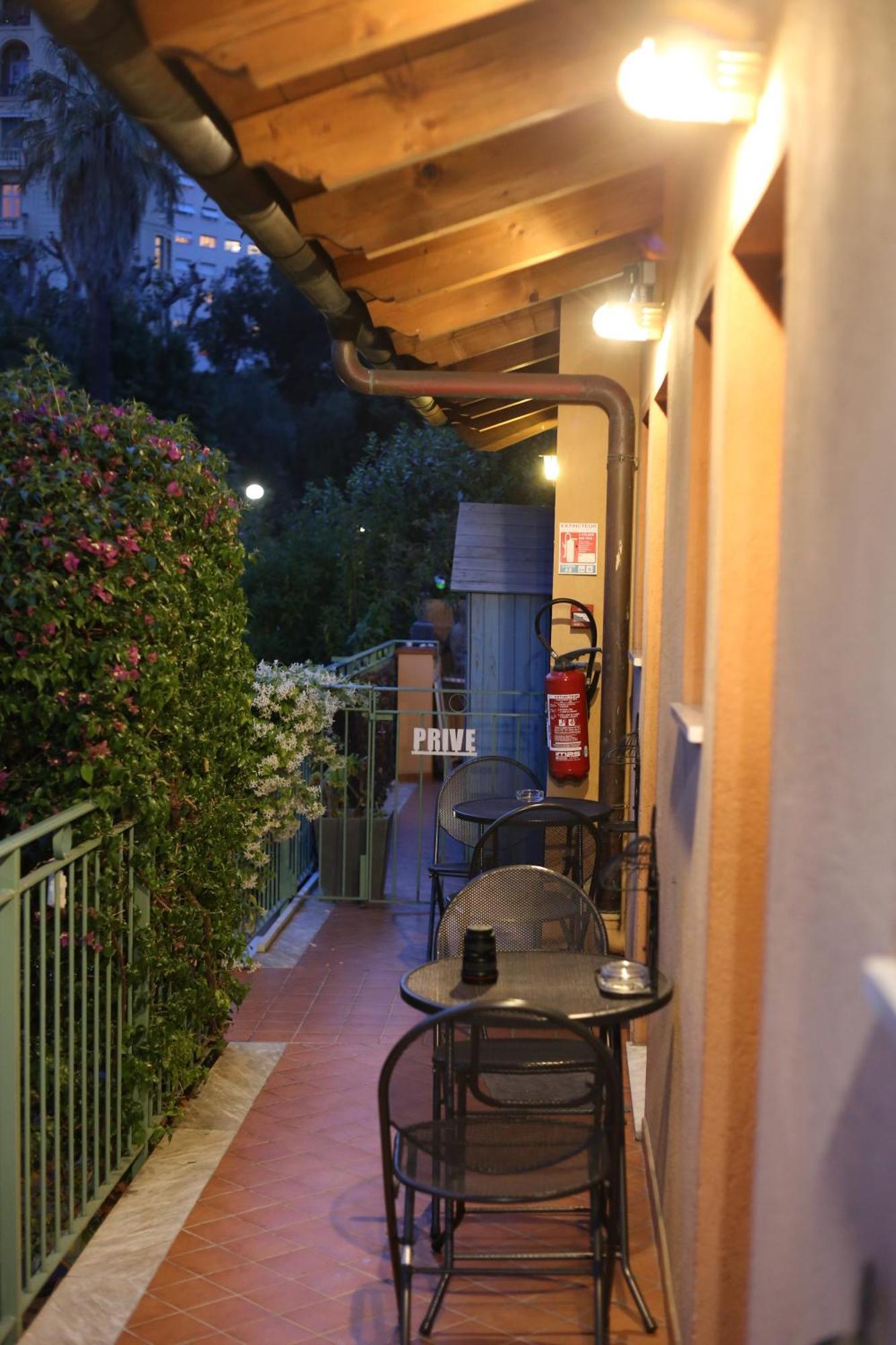 Standard Double or Twin Room Garden Side