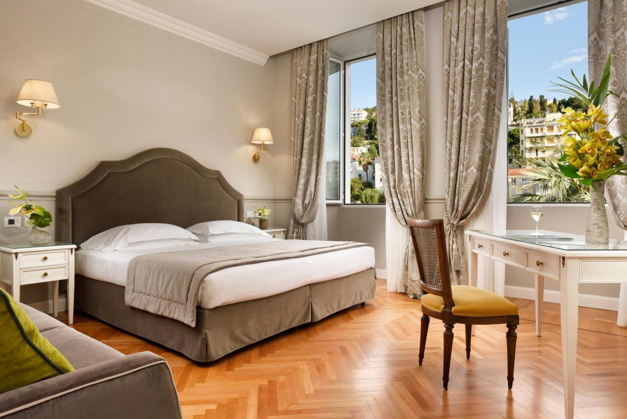 Superior Double or Twin Room Hill View