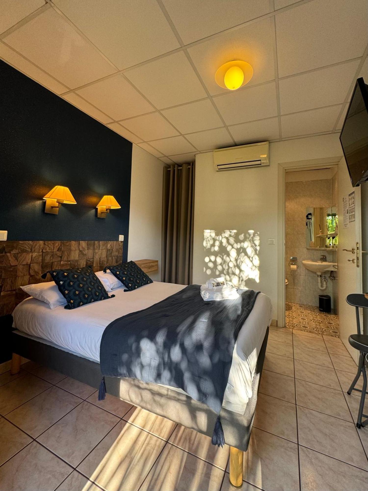 Standard Double or Twin Room Garden Side