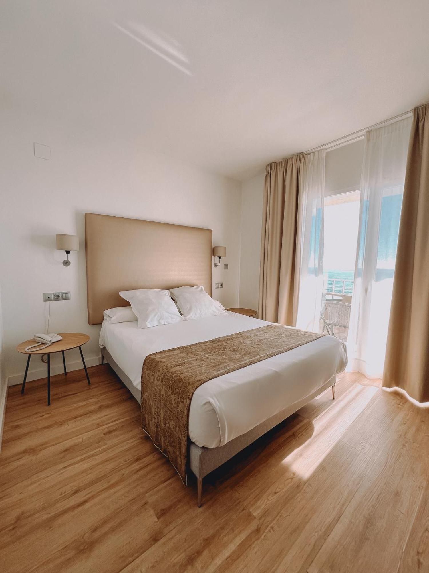 Economy Double Room Sea View