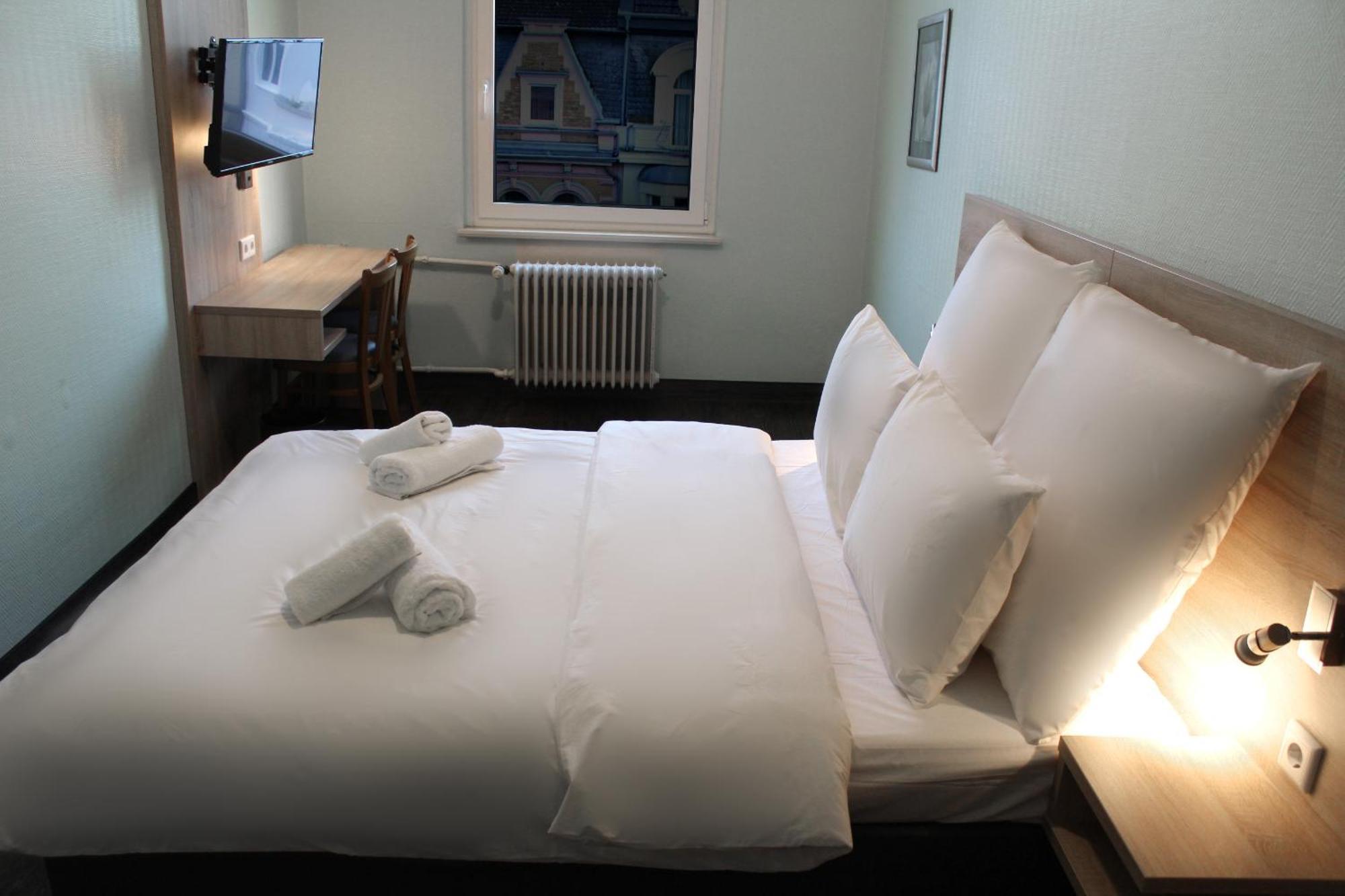Standard Double Room,1529844571:JPEG
