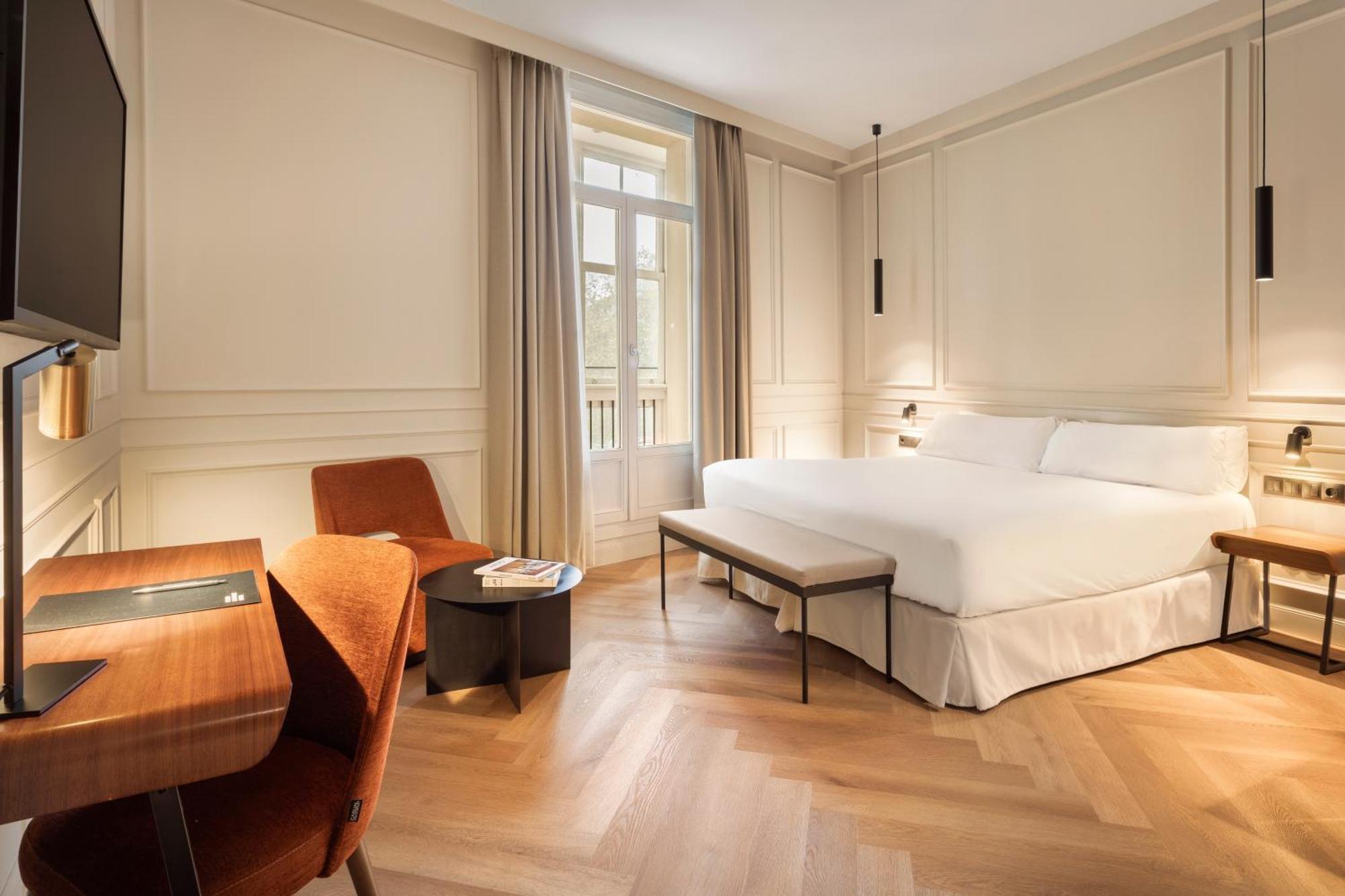 Superior Deluxe Double or Twin Room