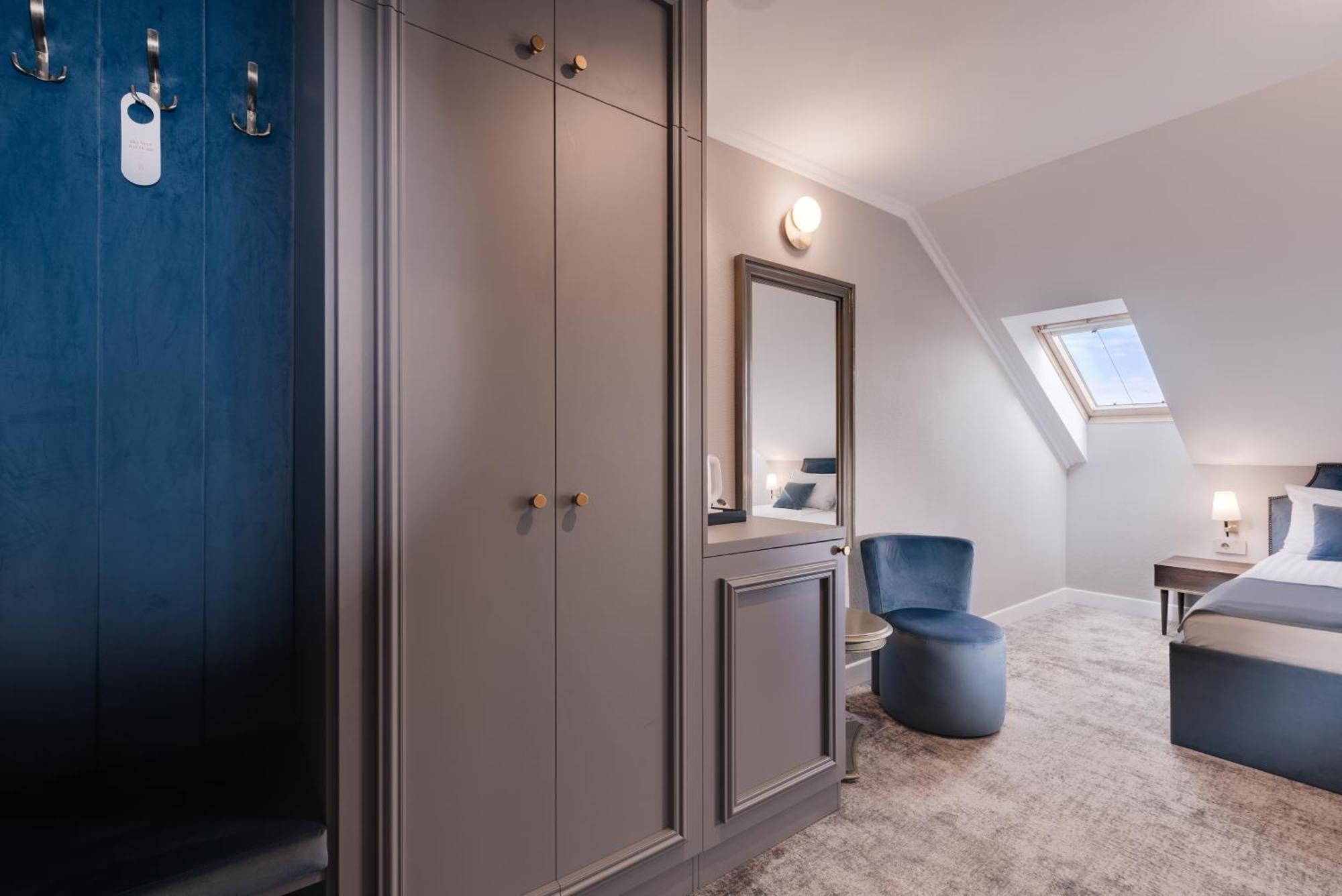 Attic Double Room,1542524467:JPEG