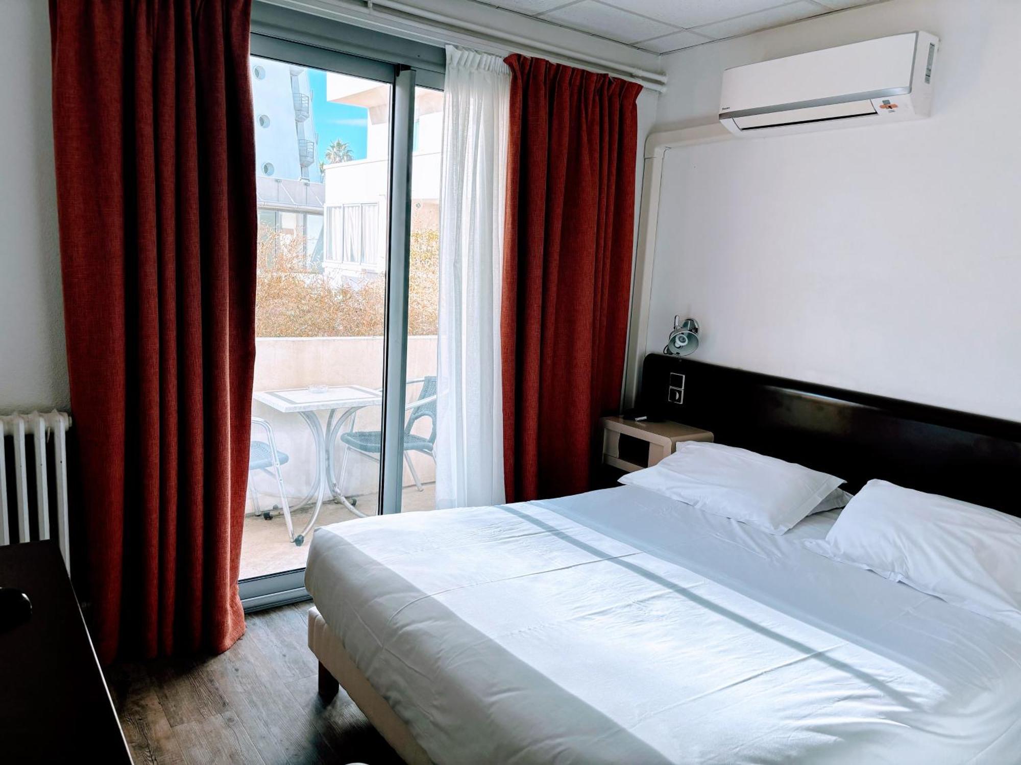 Double Room with City View,1543413595:JPEG
