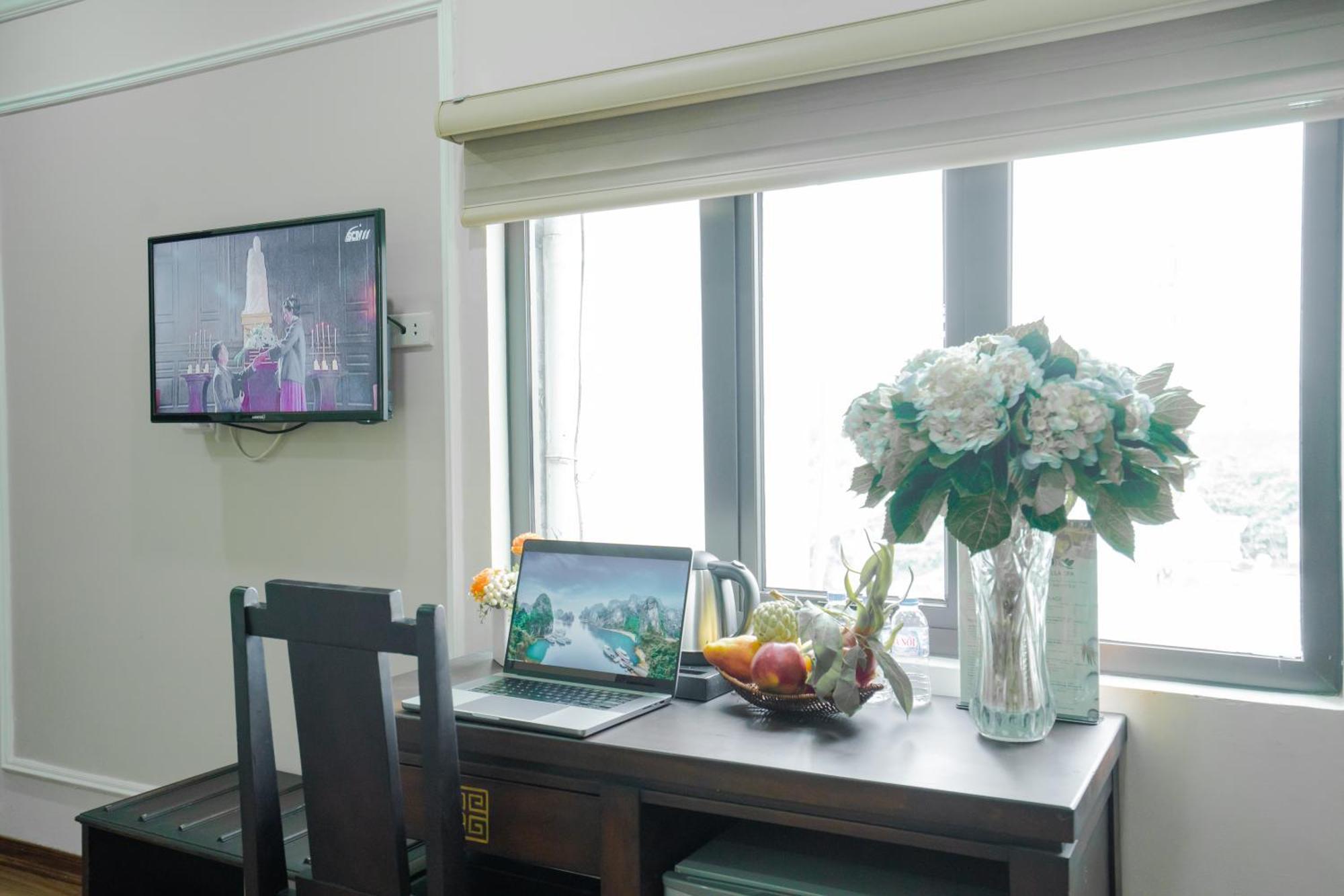 Deluxe Double or Twin Room City View