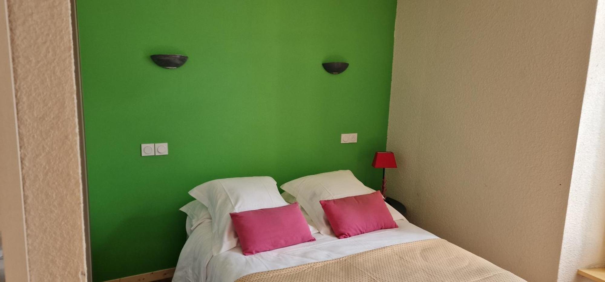 Triple Room Bath,1547961793:JPEG