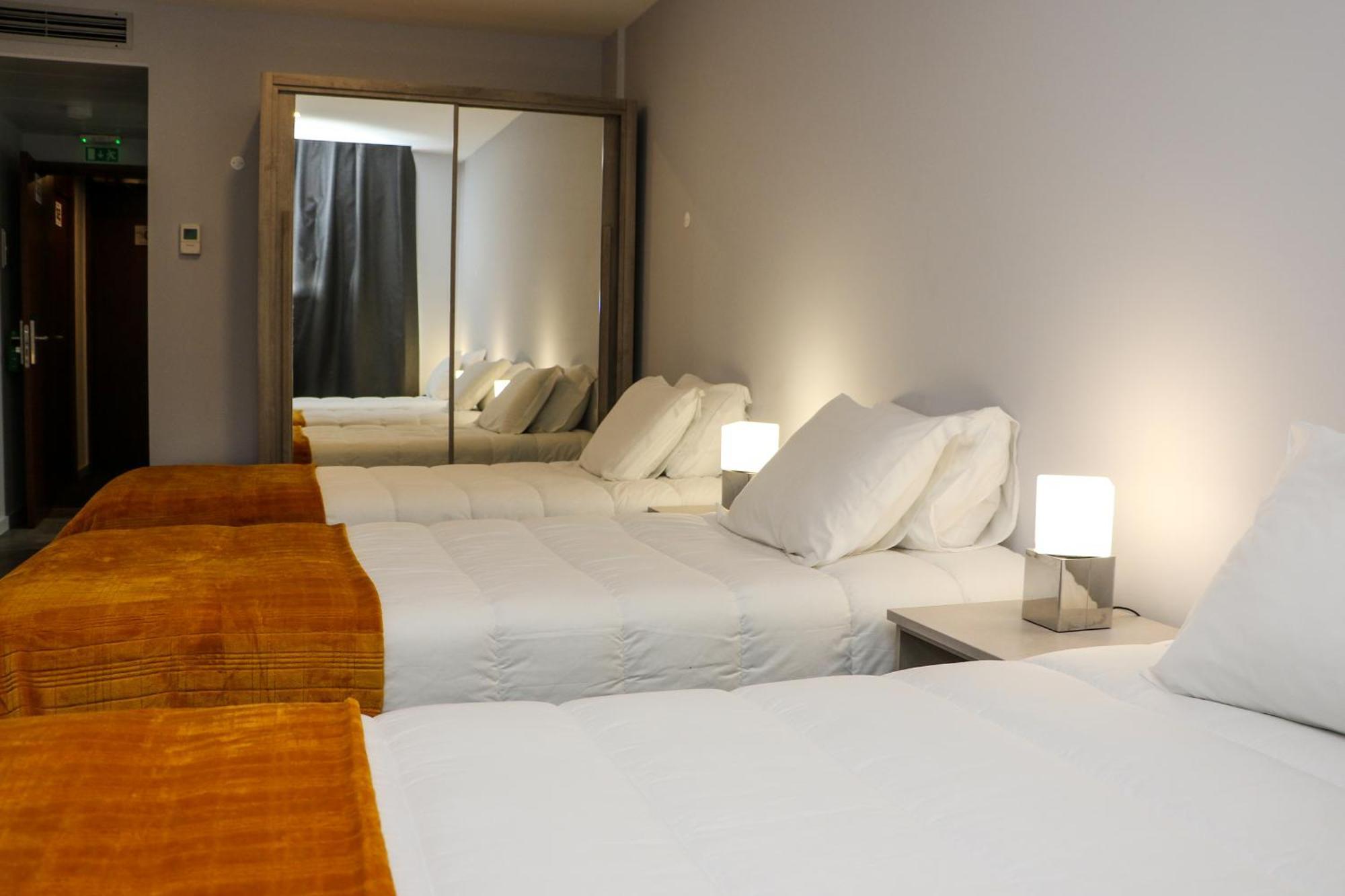 Triple Room,1551852394:JPEG