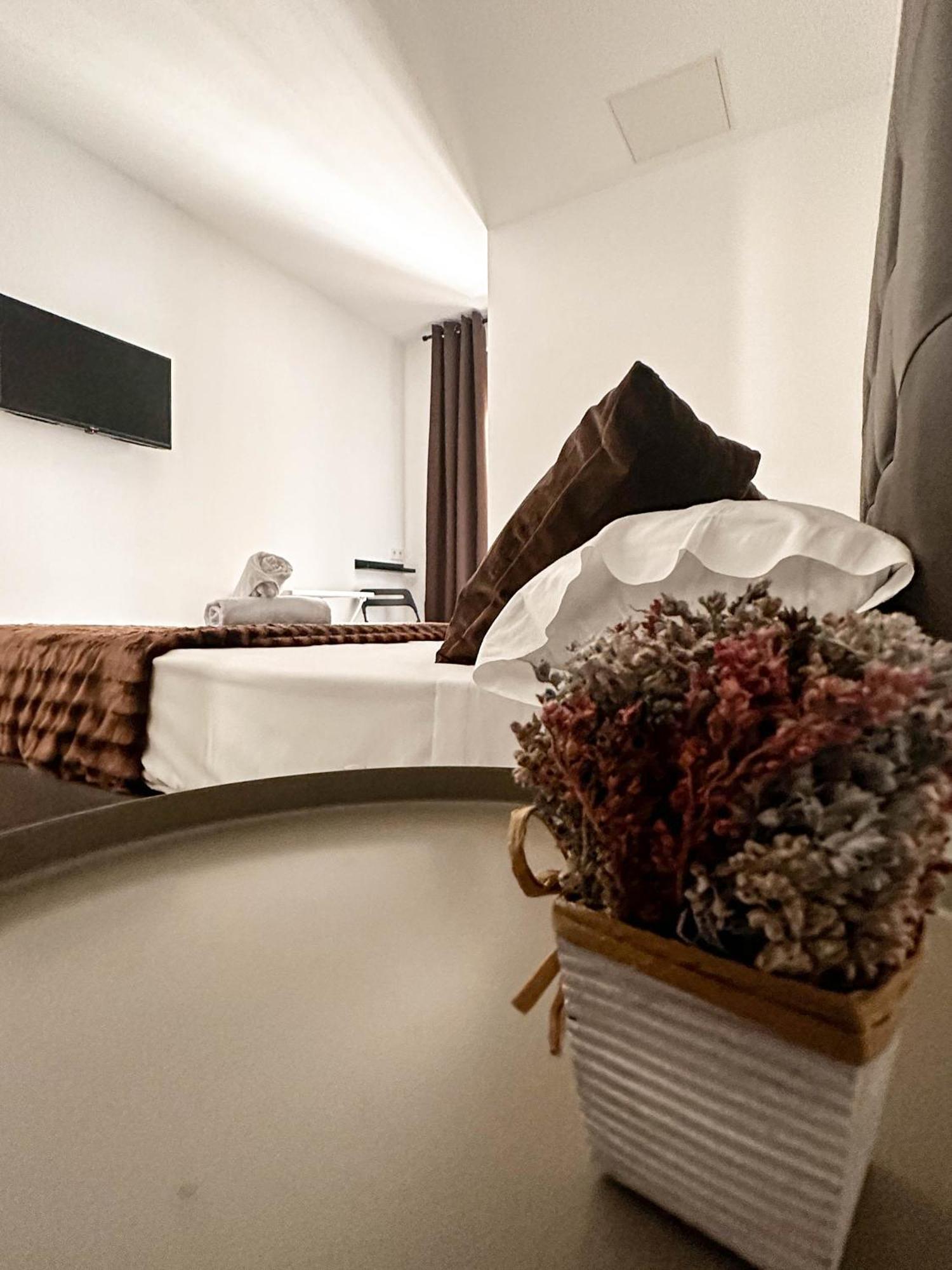 Double Room Private Bathroom