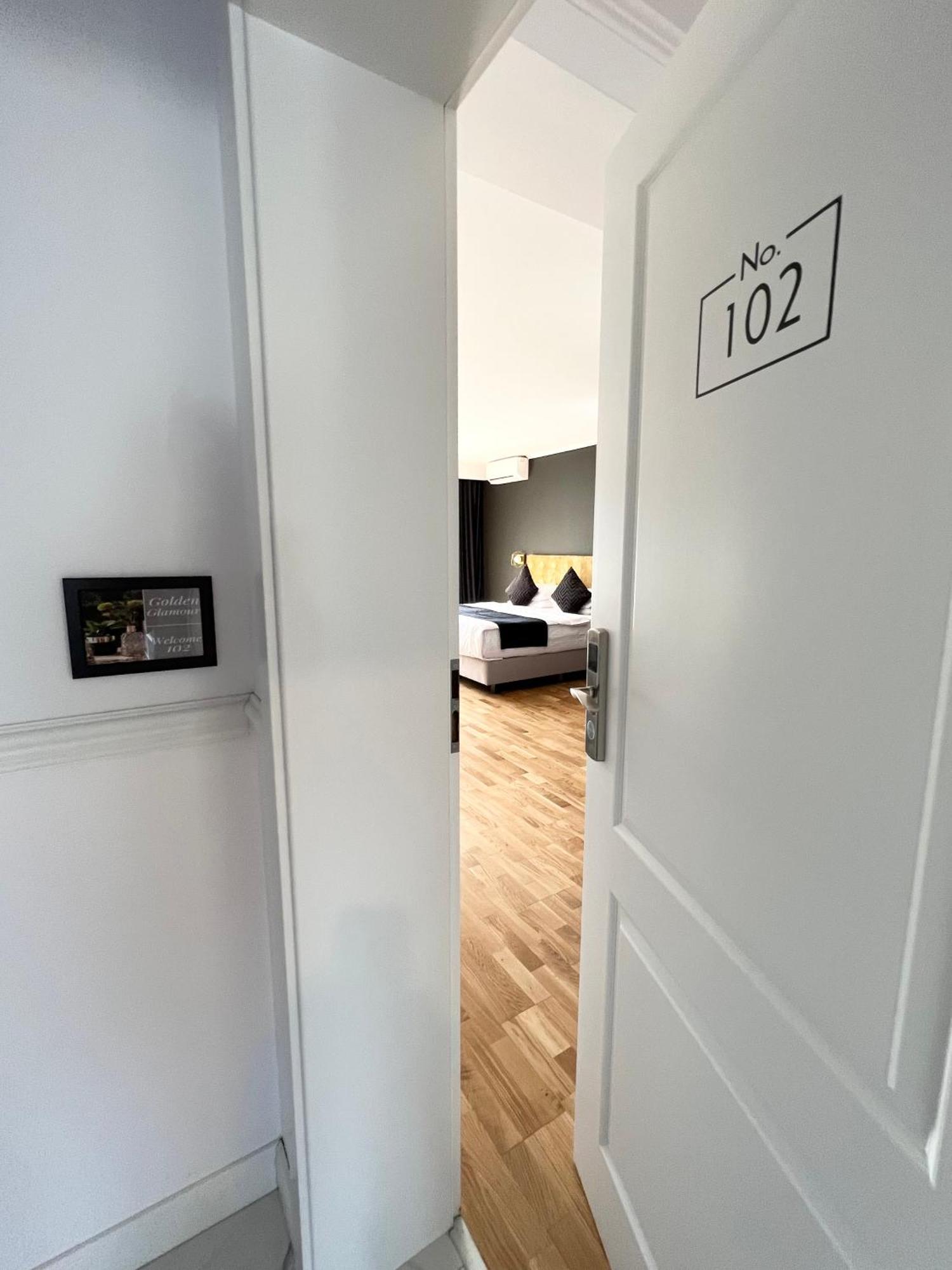 Deluxe Double or Twin Room with Balcony,1557684091:JPEG