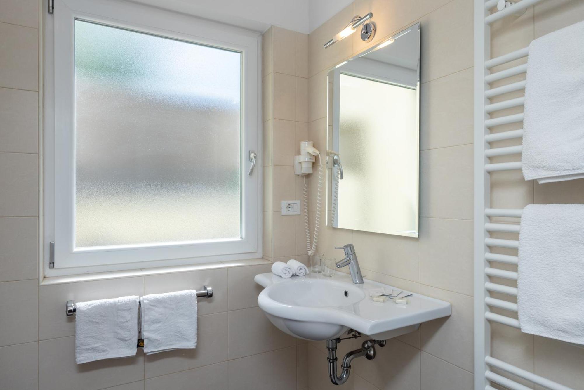 Economy Double or Twin Room