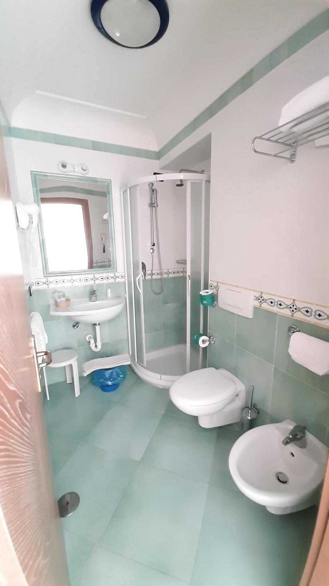 Triple Room (2 Adults + 1 Child),1695742535:JPEG