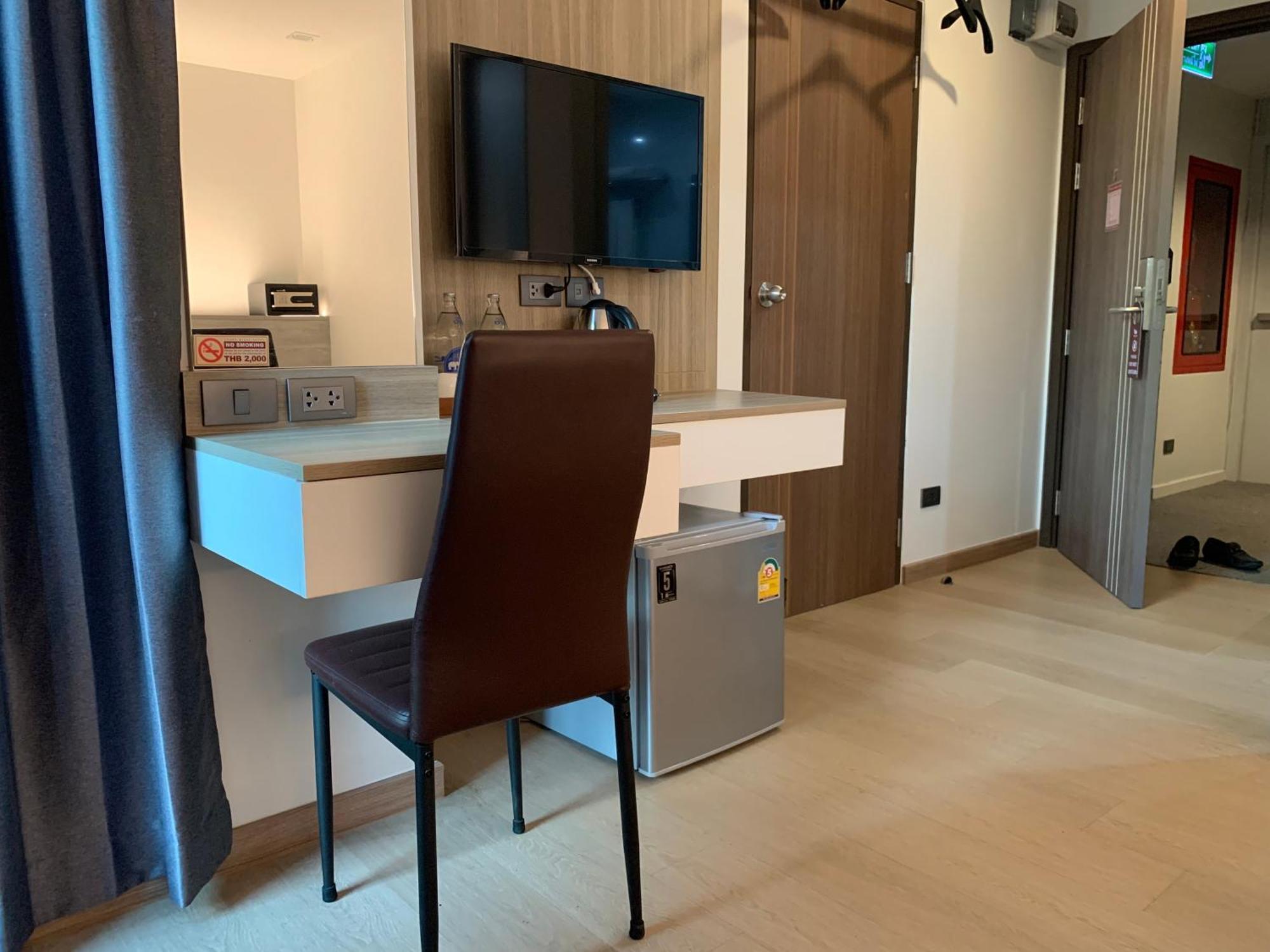 Driepersoonskamer met Badkamer