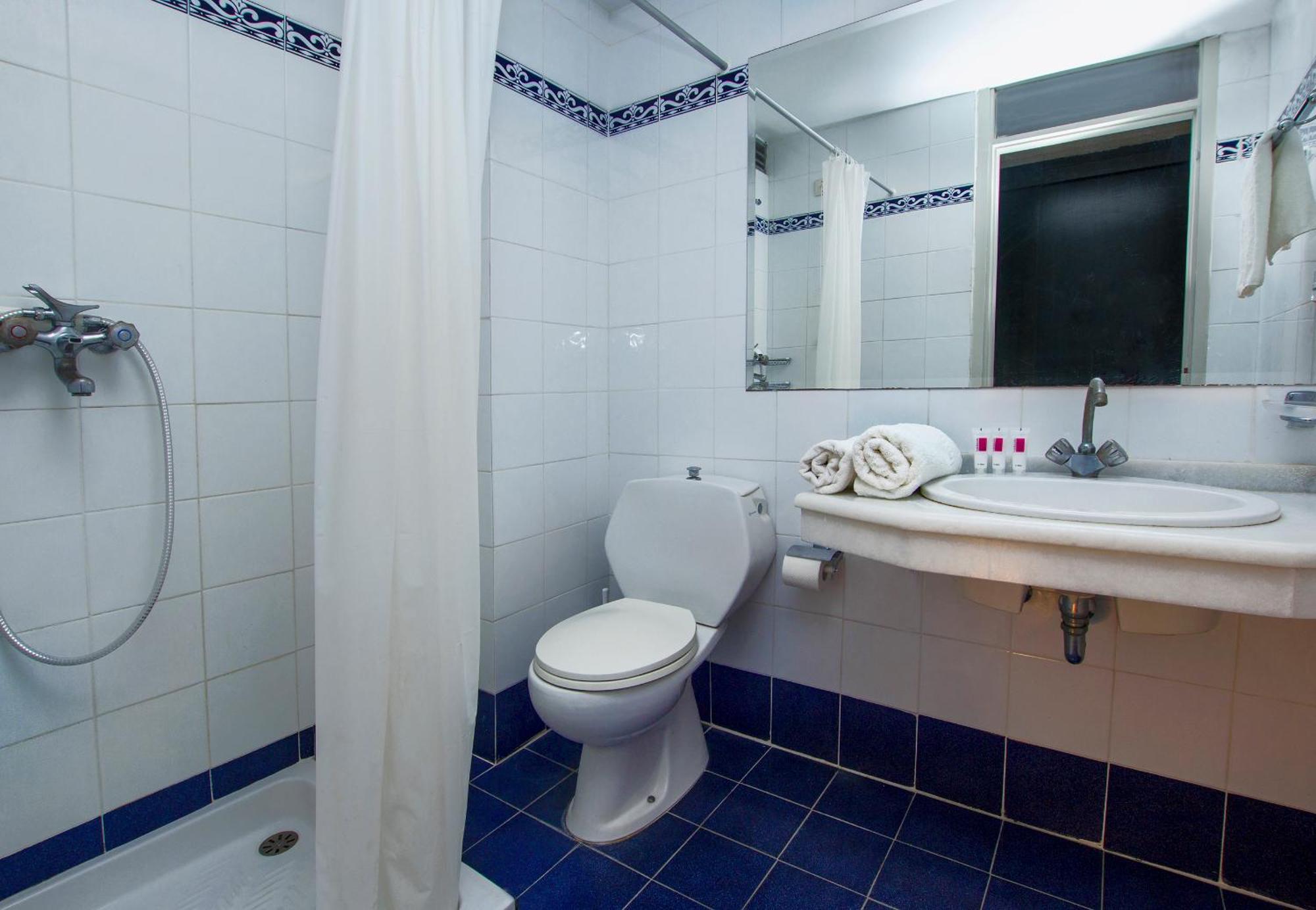 Triple Room,1520918797:JPEG