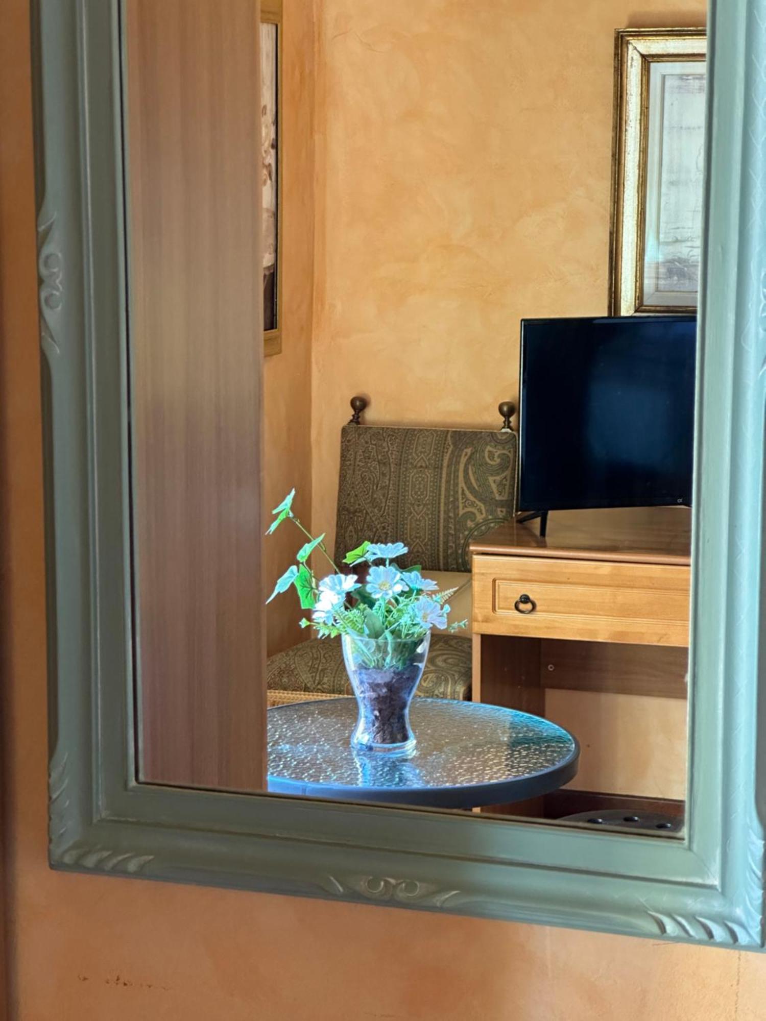 Large Double Room,1584032825:JPEG
