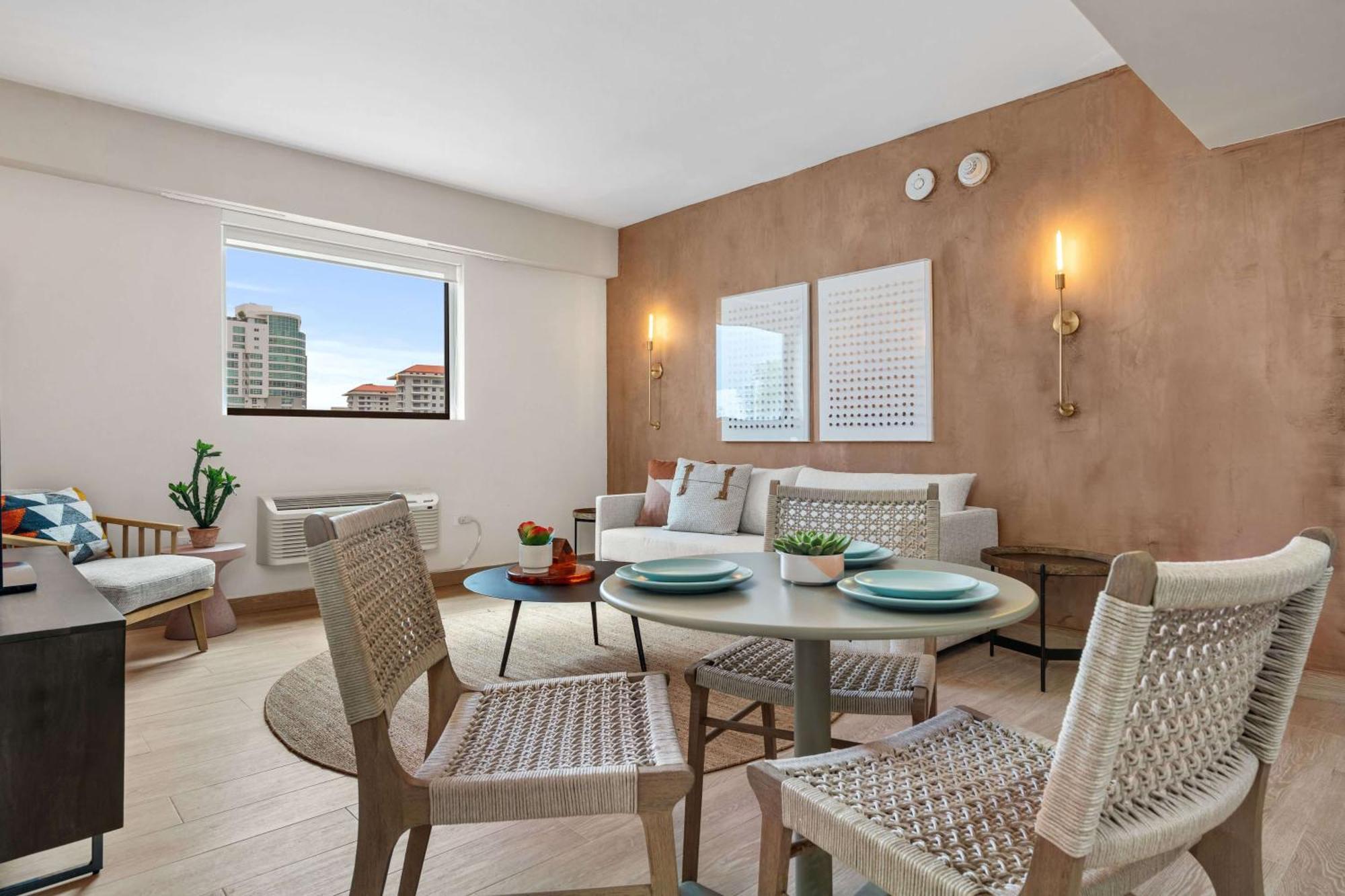 1 Bedroom Apartment