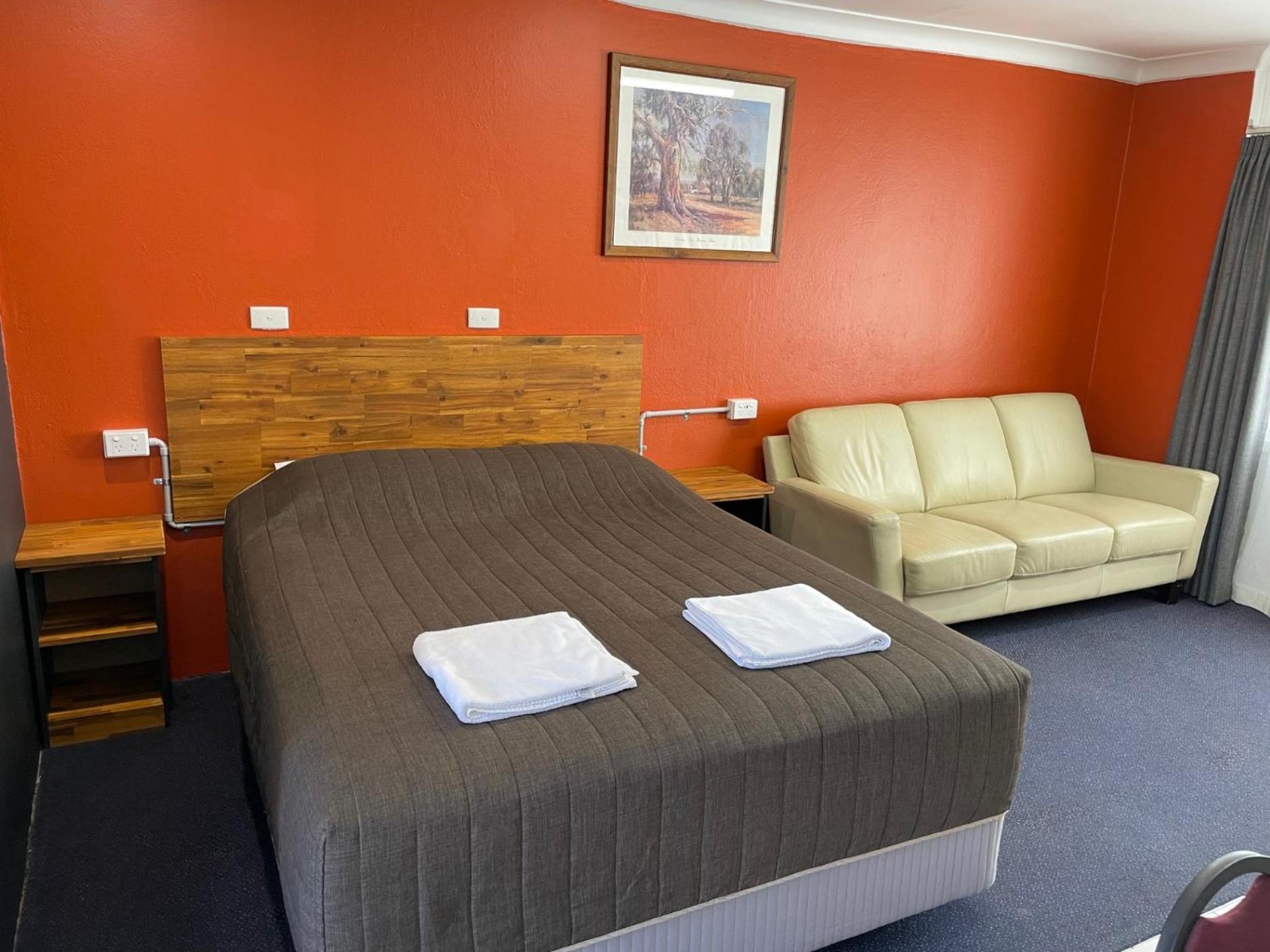 Double Room,1622876144:JPEG