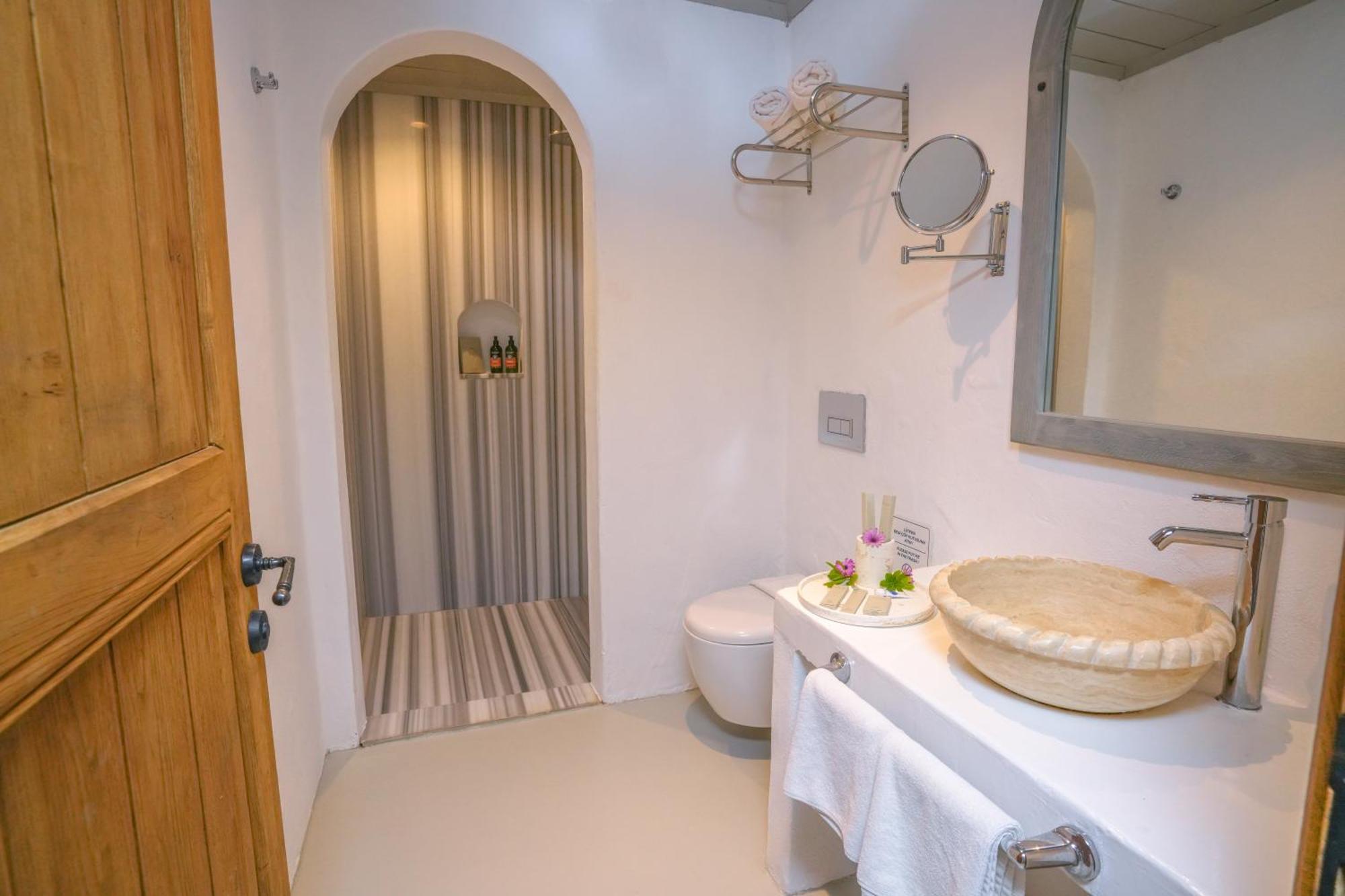 Double Room,1771943578:JPEG