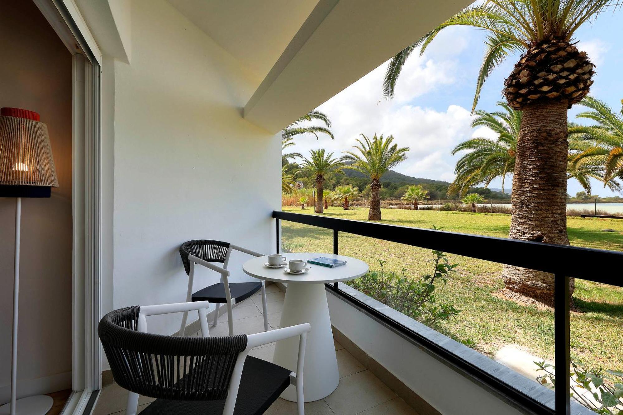Deluxe Garden View