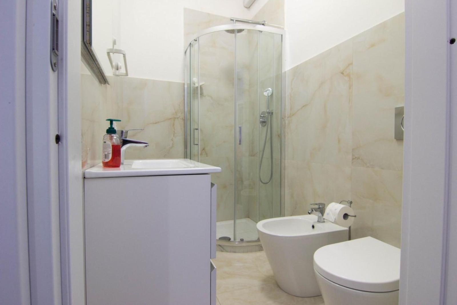 Double Room Private Bathroom