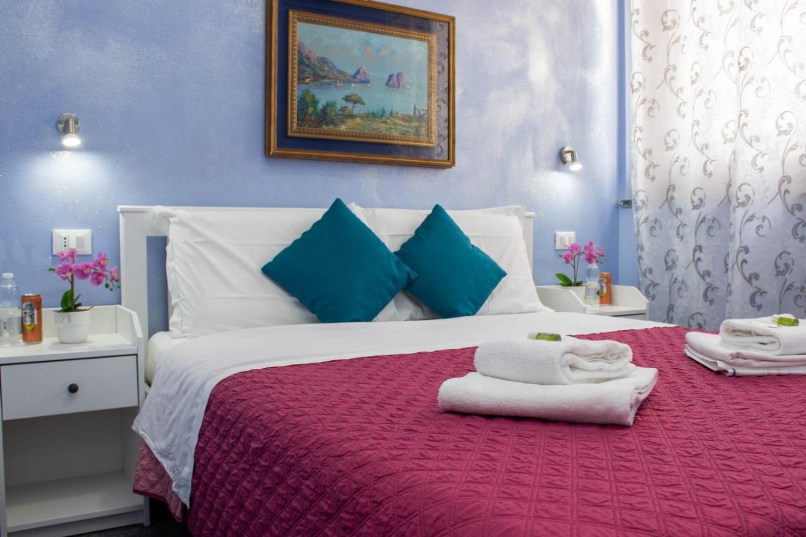 Double Room Private Bathroom
