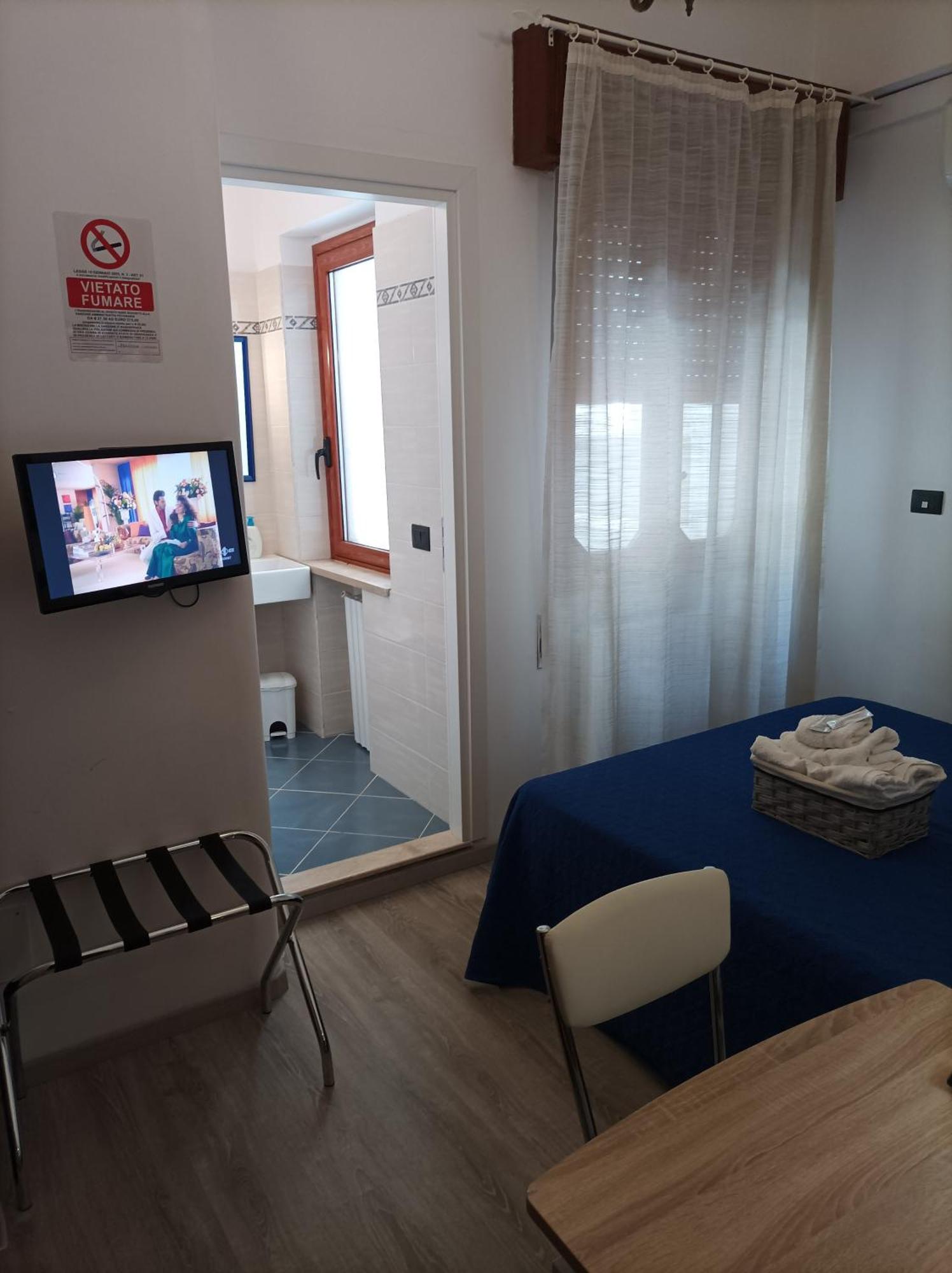 Double Room Private Bathroom