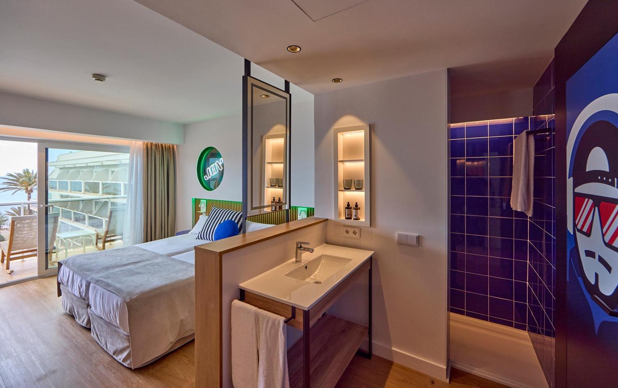Double Room Balcony Sea View