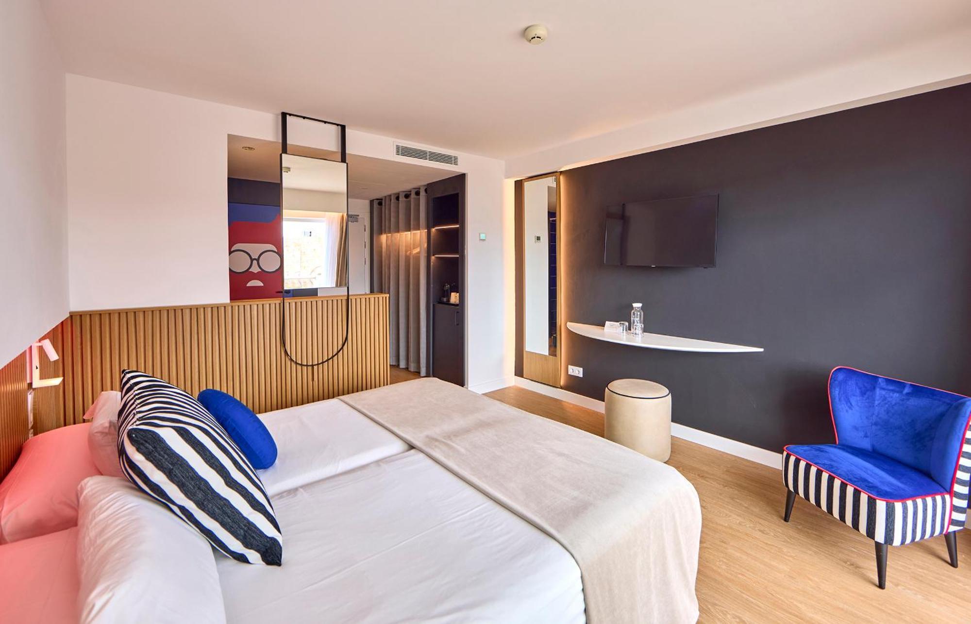 Double Room Side Sea View