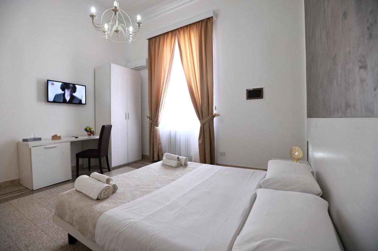 Double Room Private External Bathroom