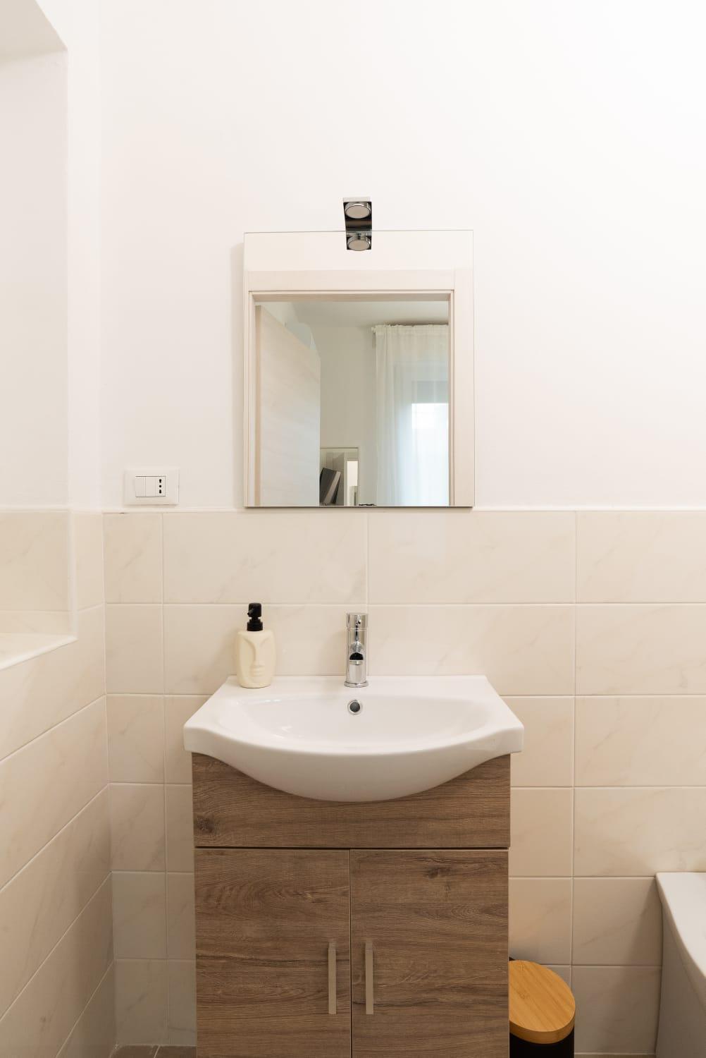 Single Room Private Bathroom,1596817479:JPEG