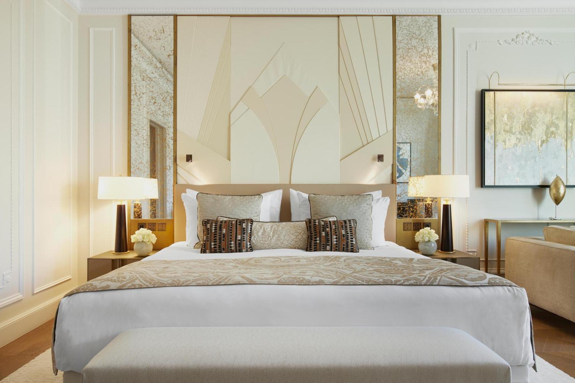 Deluxe Kamer met Uitzicht op de Stad of de Patio