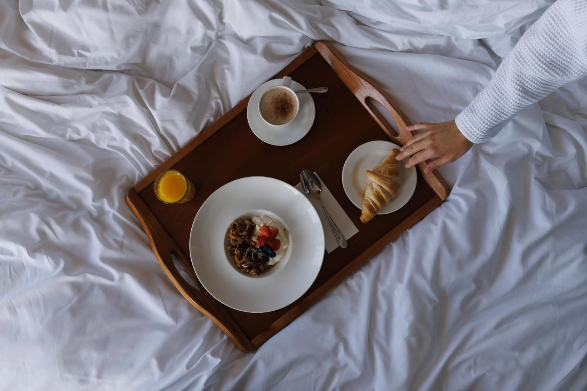 Large Double Room,1642313702:JPEG