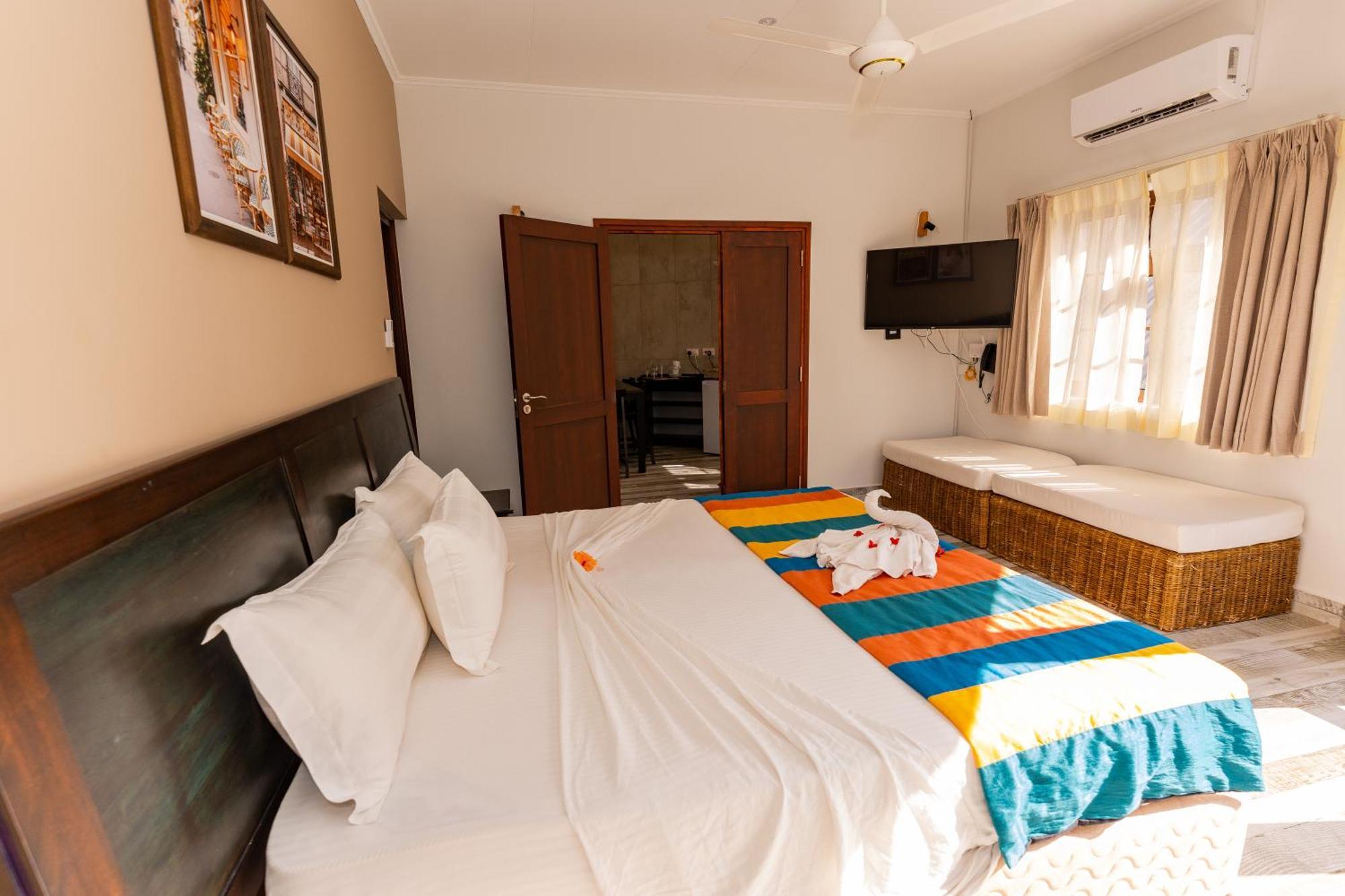 Superior 2 Bedroom Suite,1602992976:JPEG
