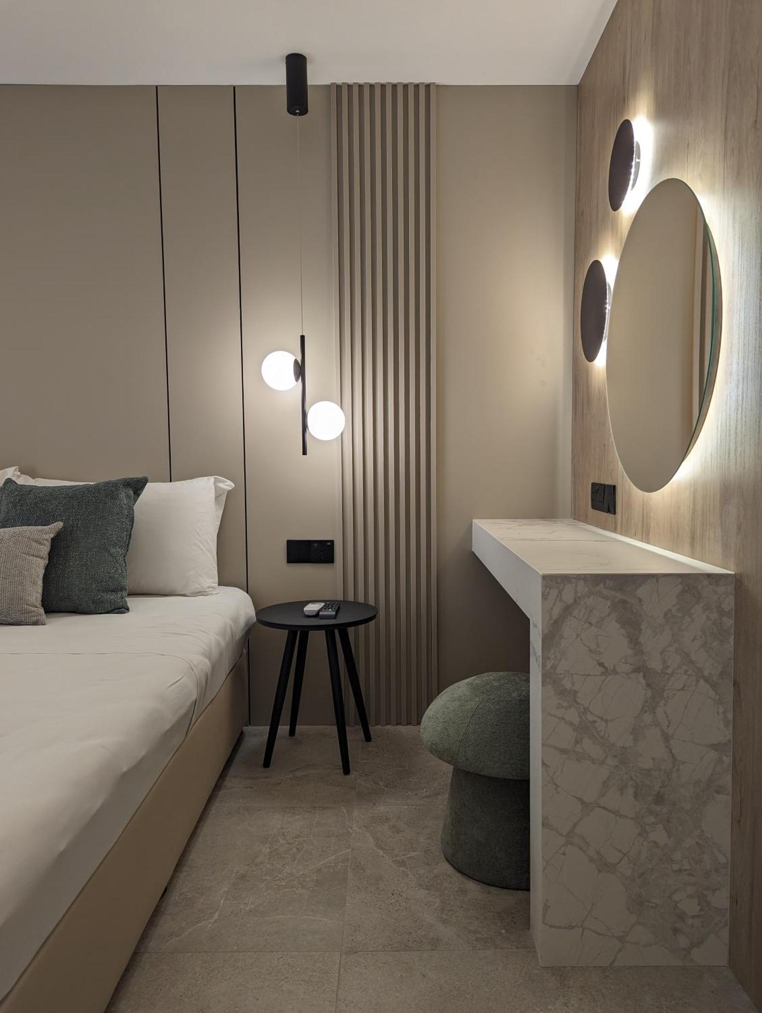 Deluxe Double or Twin Room,1603739733:JPEG