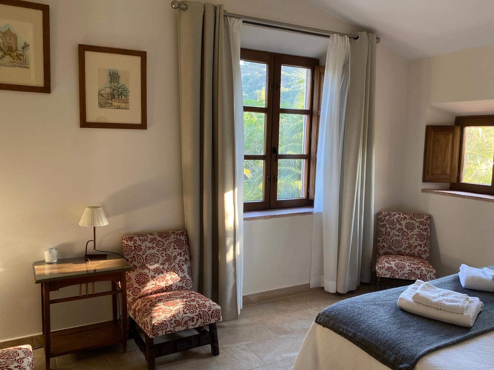 Double or Twin Room Garden View